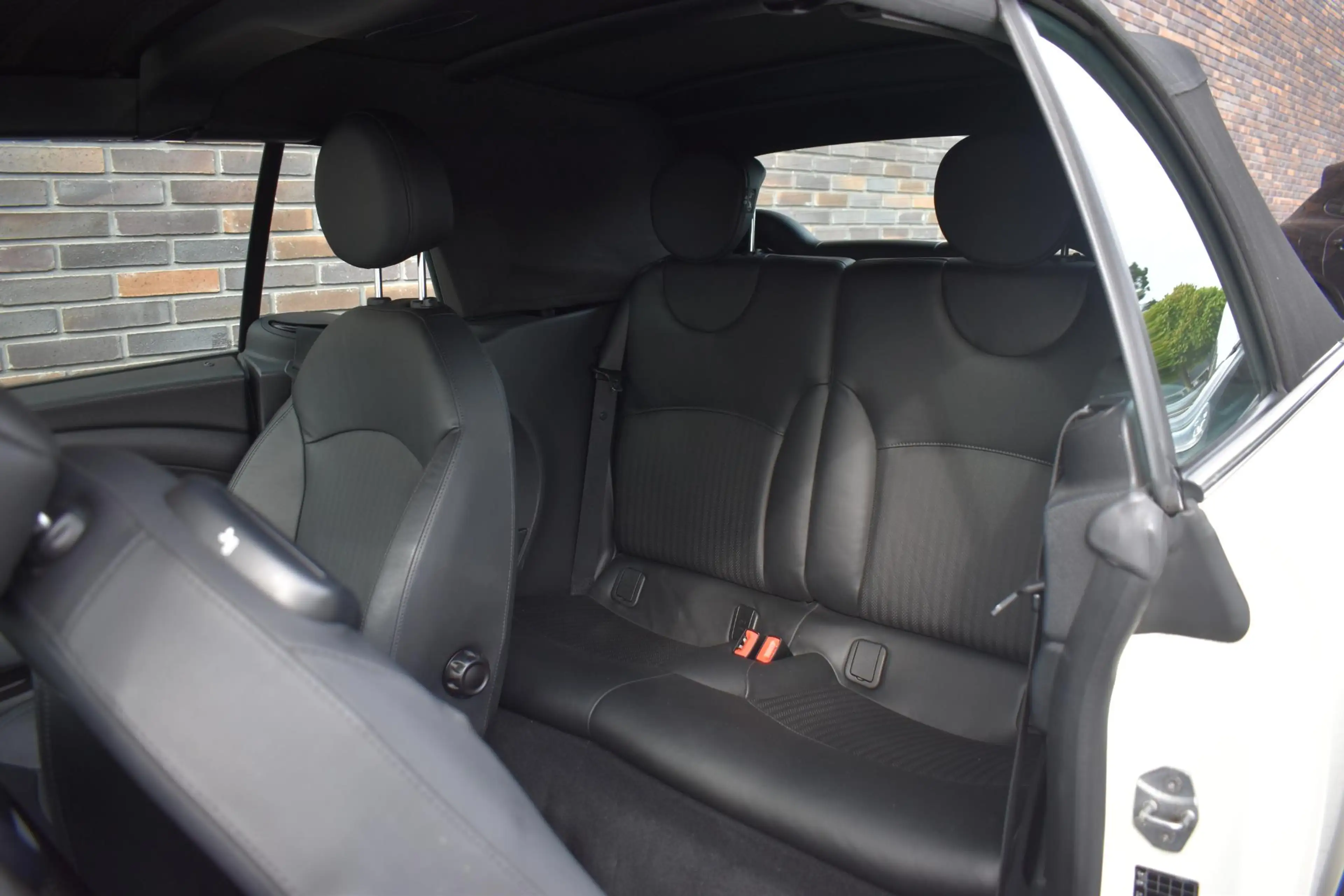 MINI One Cabrio 1.6 Anniversary 1E Eigenaar — photo 14