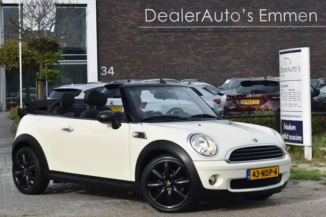 2010 MINI Convertible in White for sale
