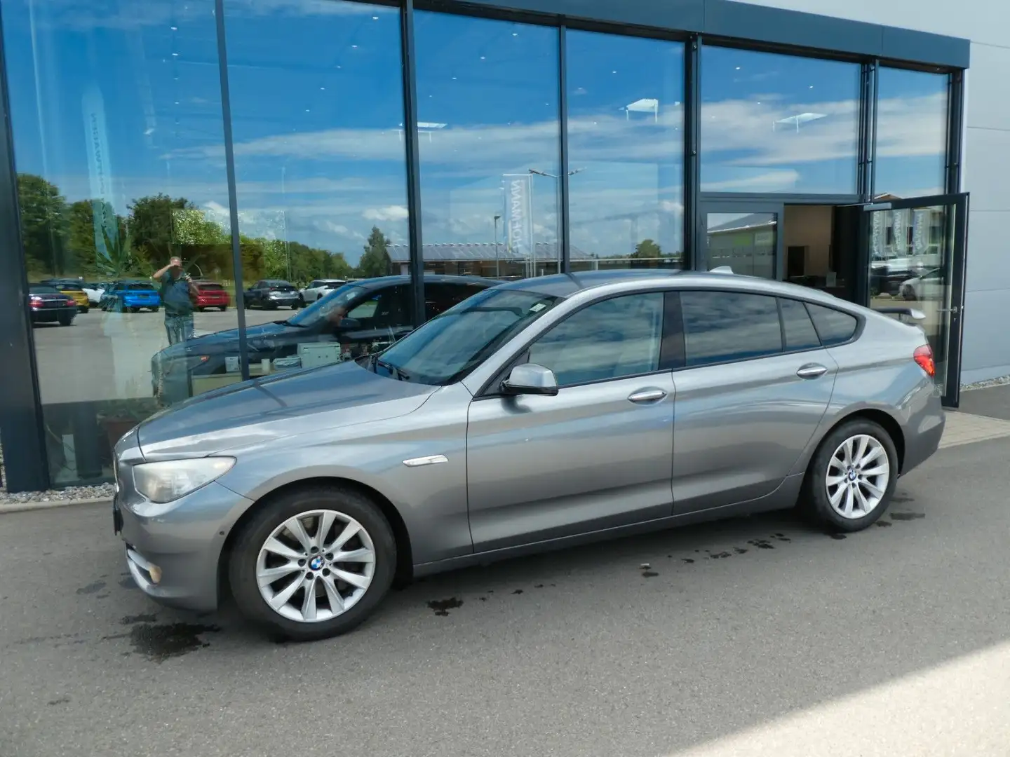 BMW 550 Baureihe 5 Gran Turismo 550 i Klima, Navi Gris - 2
