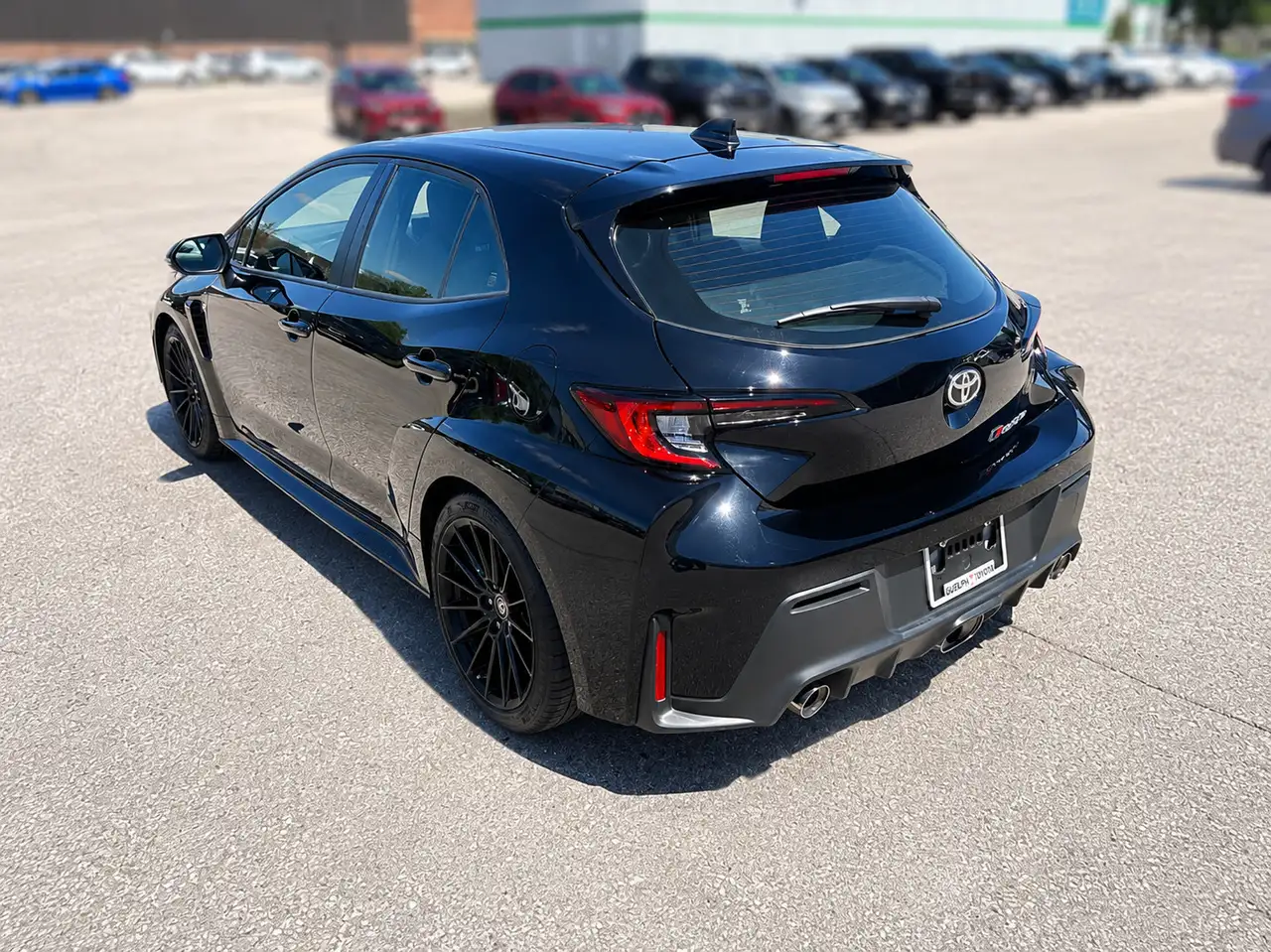 Toyota GR Corolla снимка Toyota GR Corolla