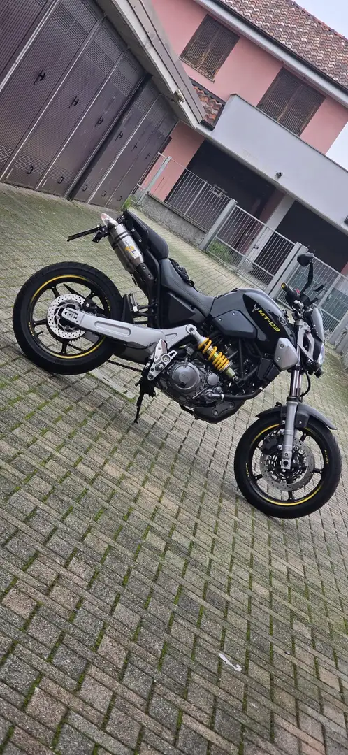 Yamaha MT-03 Nero - 2