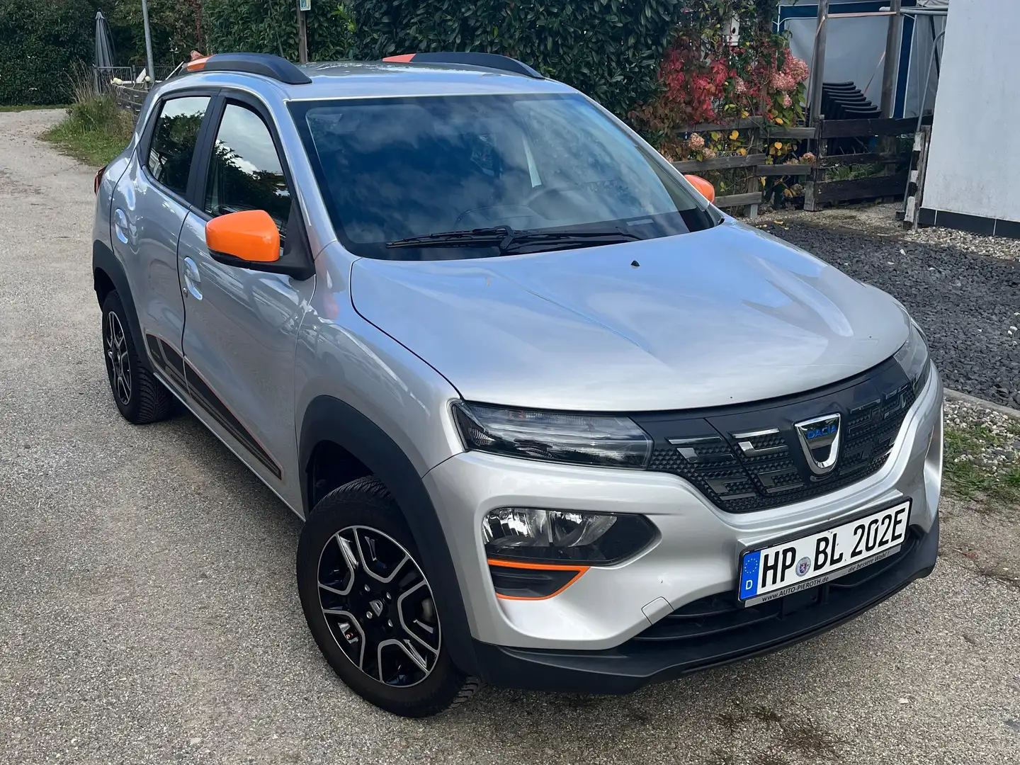 Dacia Spring Comfort Plus Silber - 2