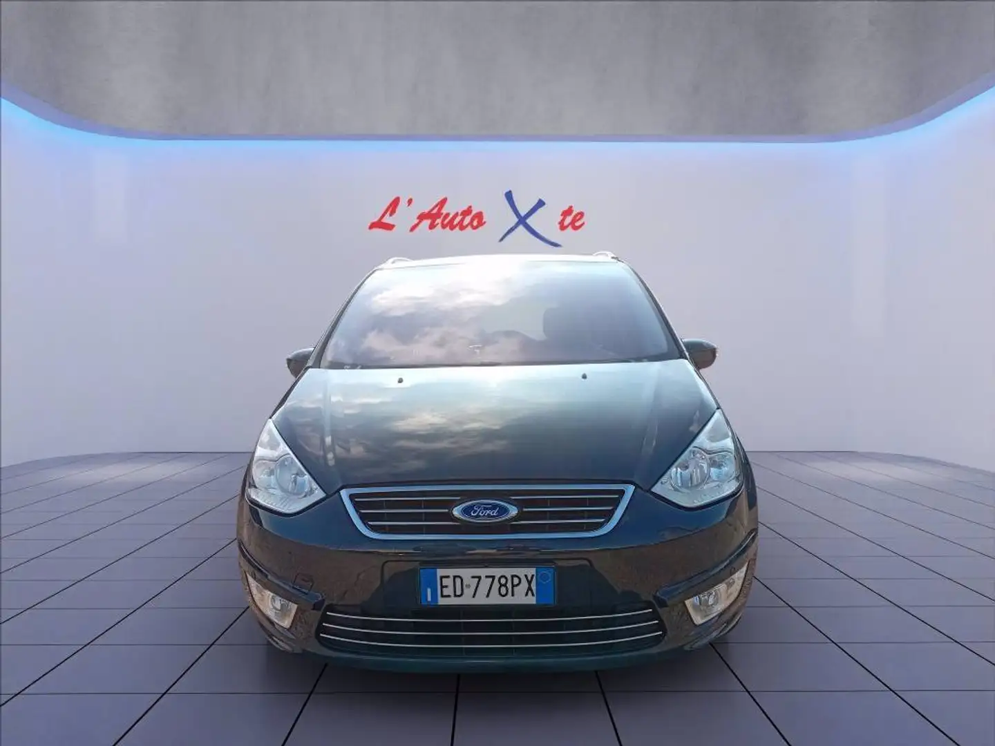 Ford Galaxy 2.0 Titanium Grijs - 2