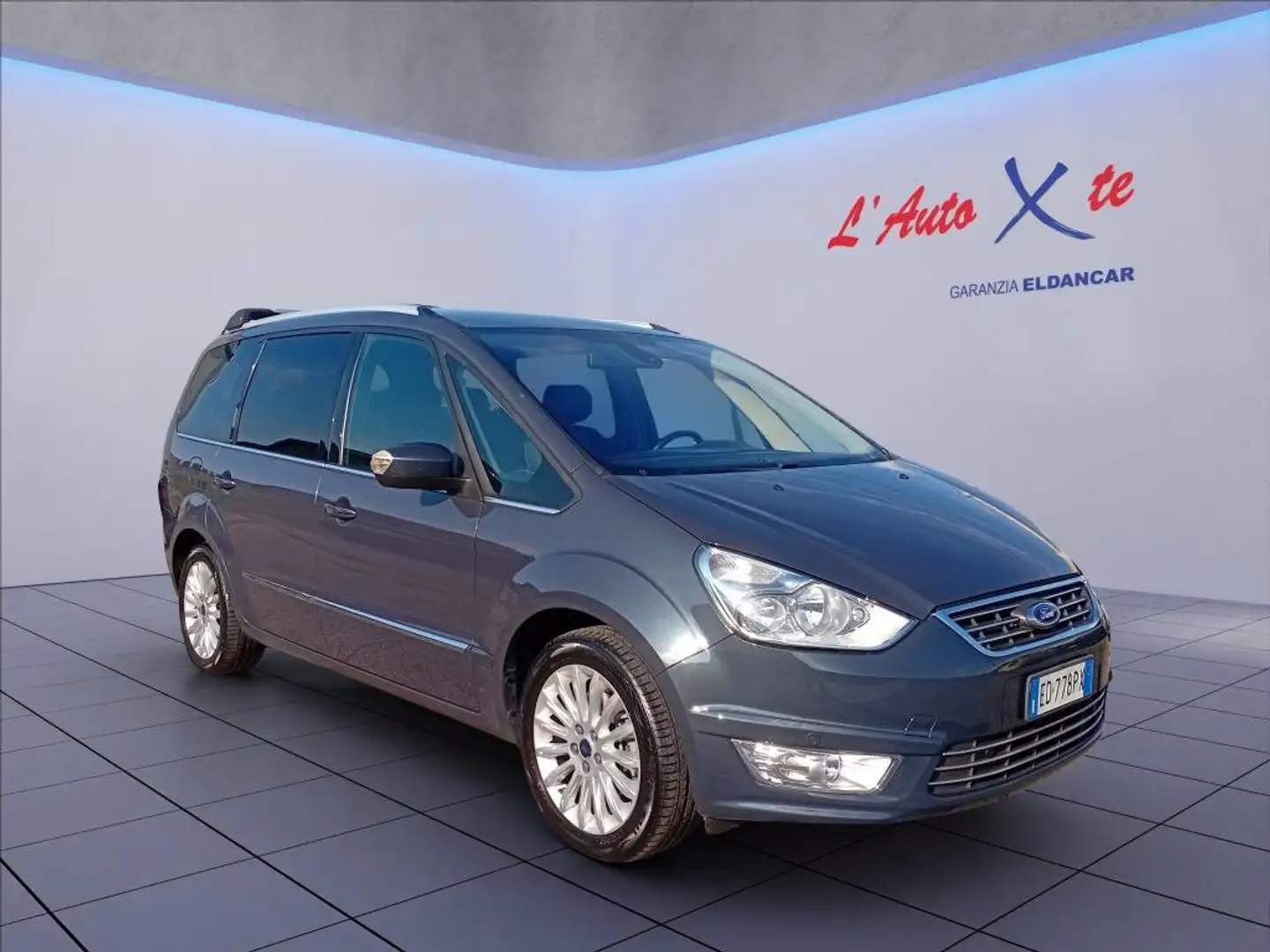 Ford Galaxy 2.0 Titanium Grijs - 1
