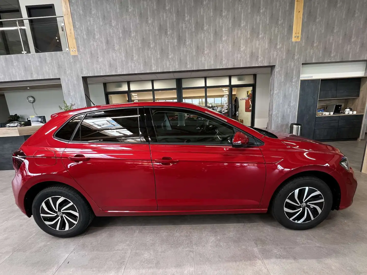 Volkswagen Polo Life TSI DSG App Kamera Alu Shzg Rouge - 2