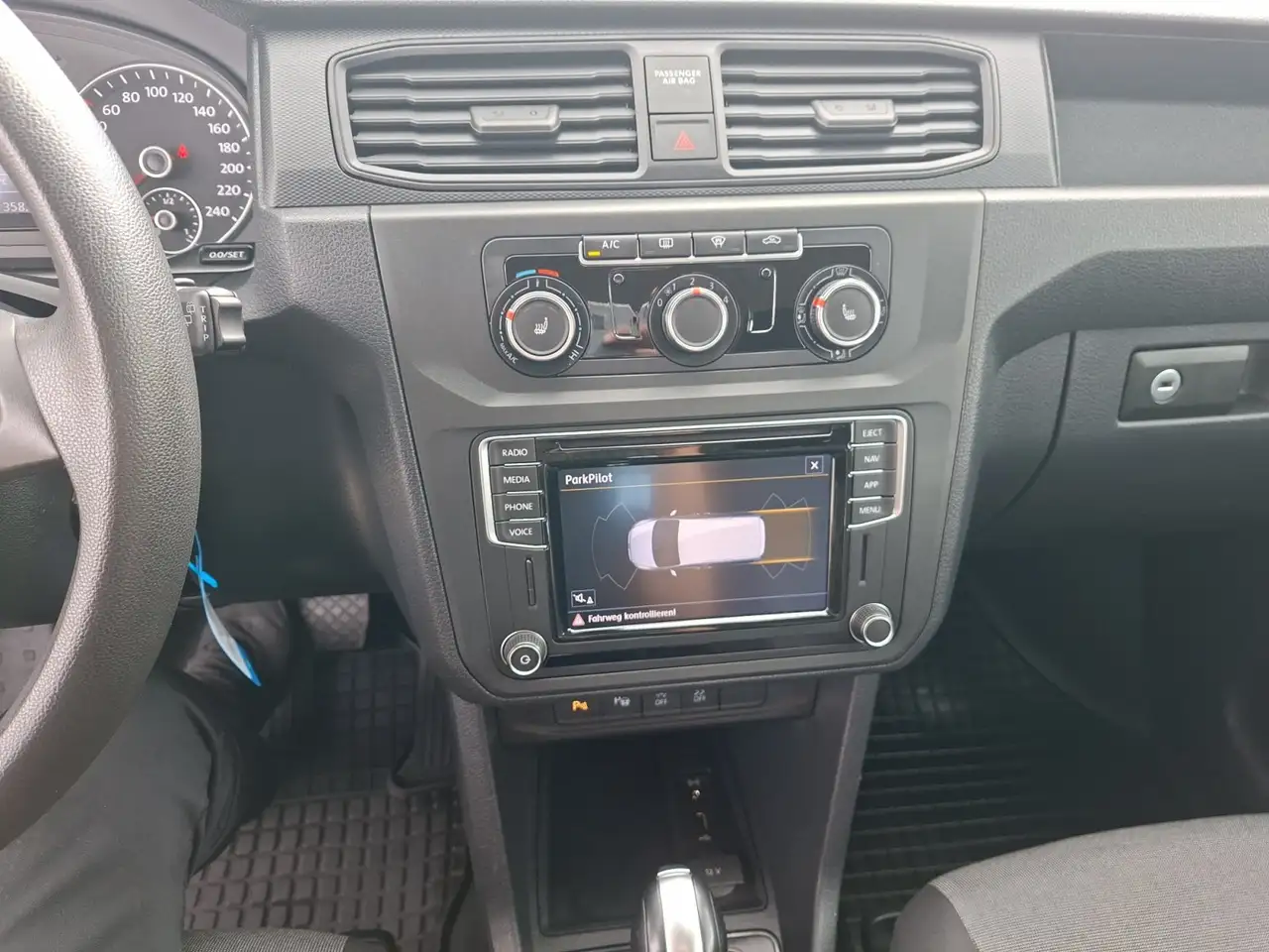 Volkswagen Caddy Maxi Kombi TDI Bi-Xenon SHZ PDC Klima, миниатюра 13