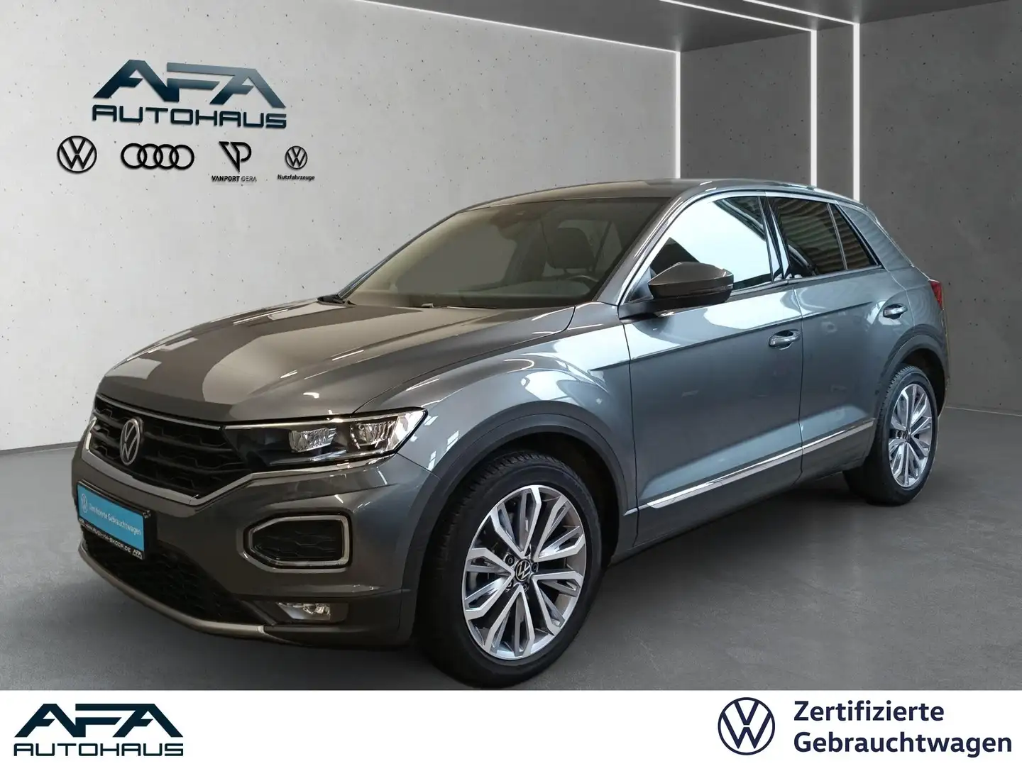 Volkswagen T-Roc 2.0 TSI Sport 4Motion DSG LED*ACC*RFK*18'' Grau - 1