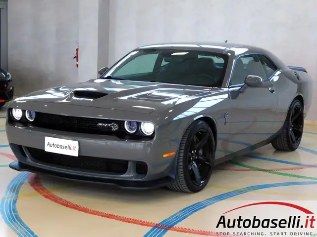 Dodge Challenger CHALLENGER SRT HELLCAT SUPERCHARGED HEMI 717CV