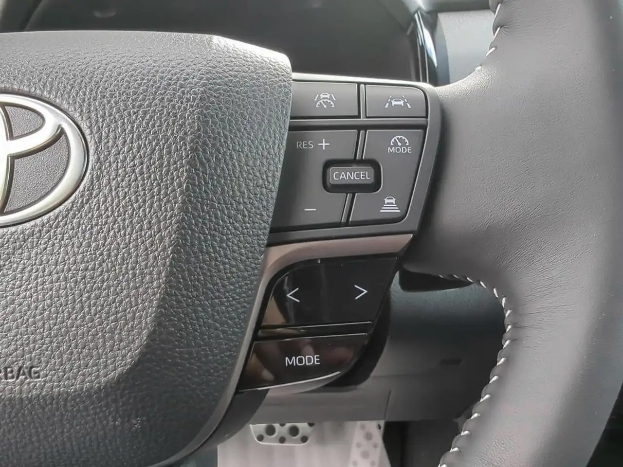 Toyota Camry снимка Toyota Camry