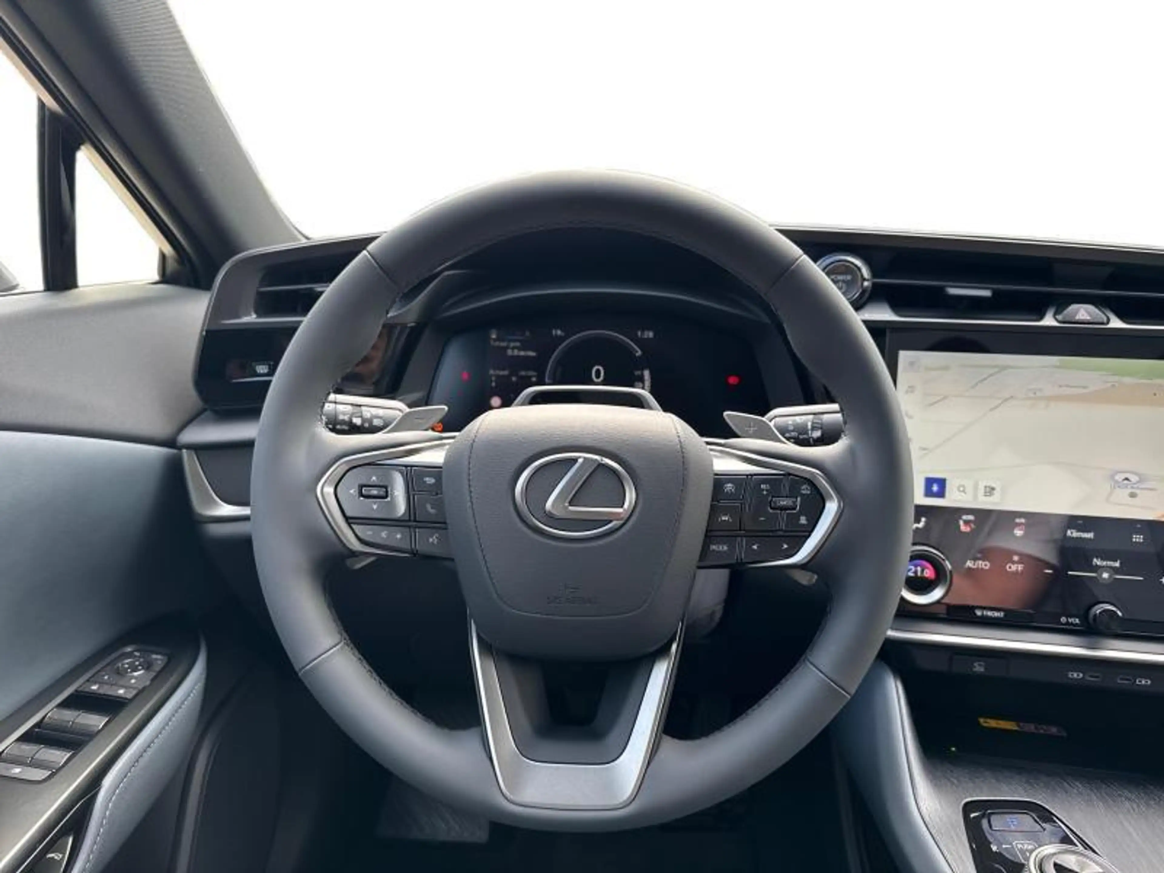 Lexus RZ Executive Line — photo 8