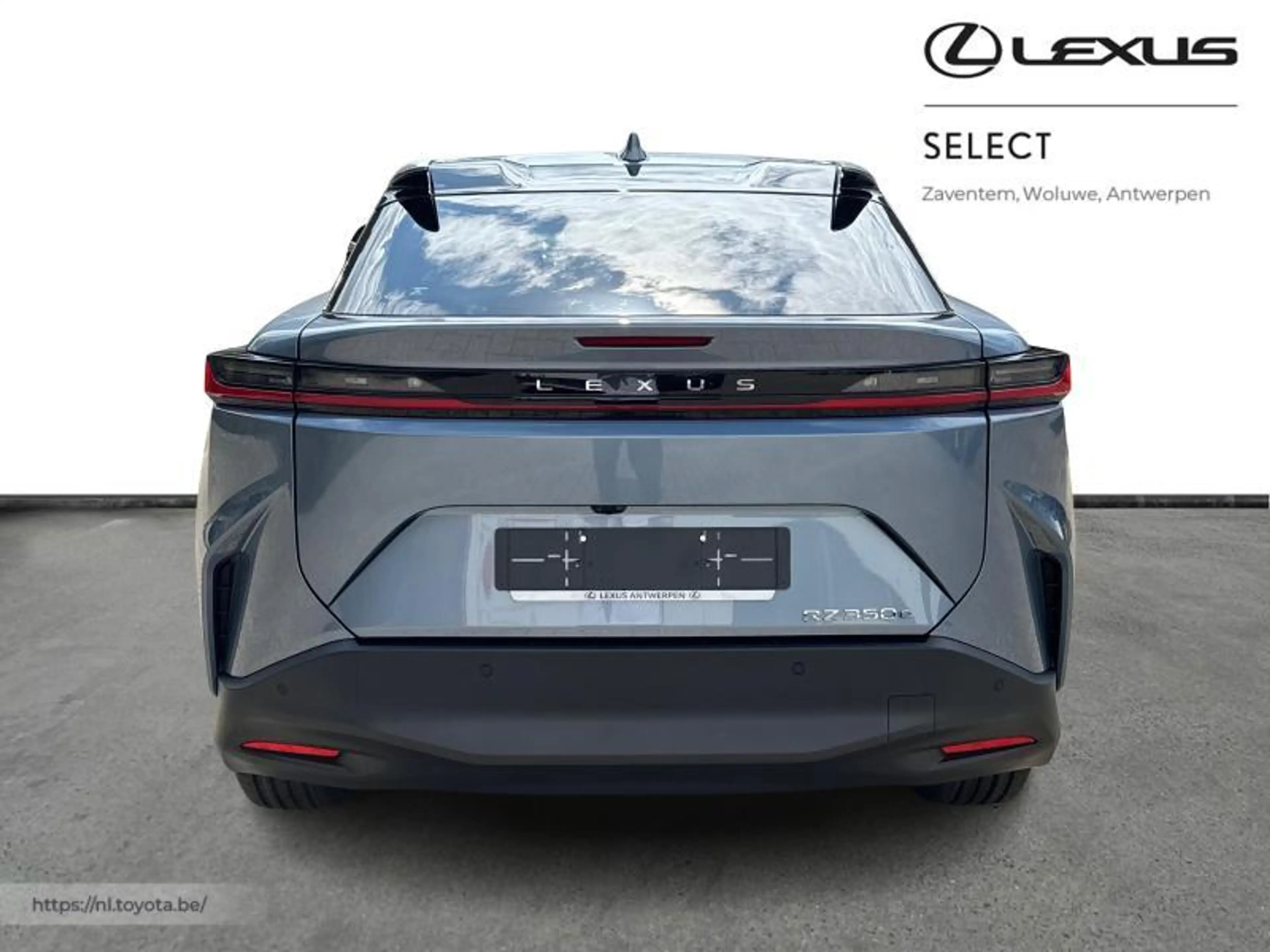 Lexus RZ Executive Line — photo 4
