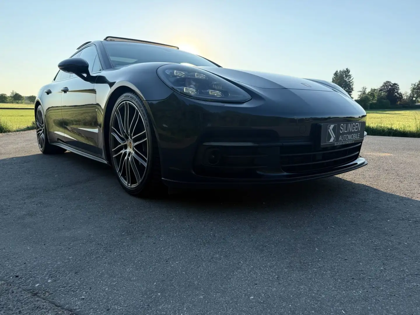 Porsche Panamera Sport Turismo 4+SRVICE NEU+DE+SPORTABGS Gris - 1