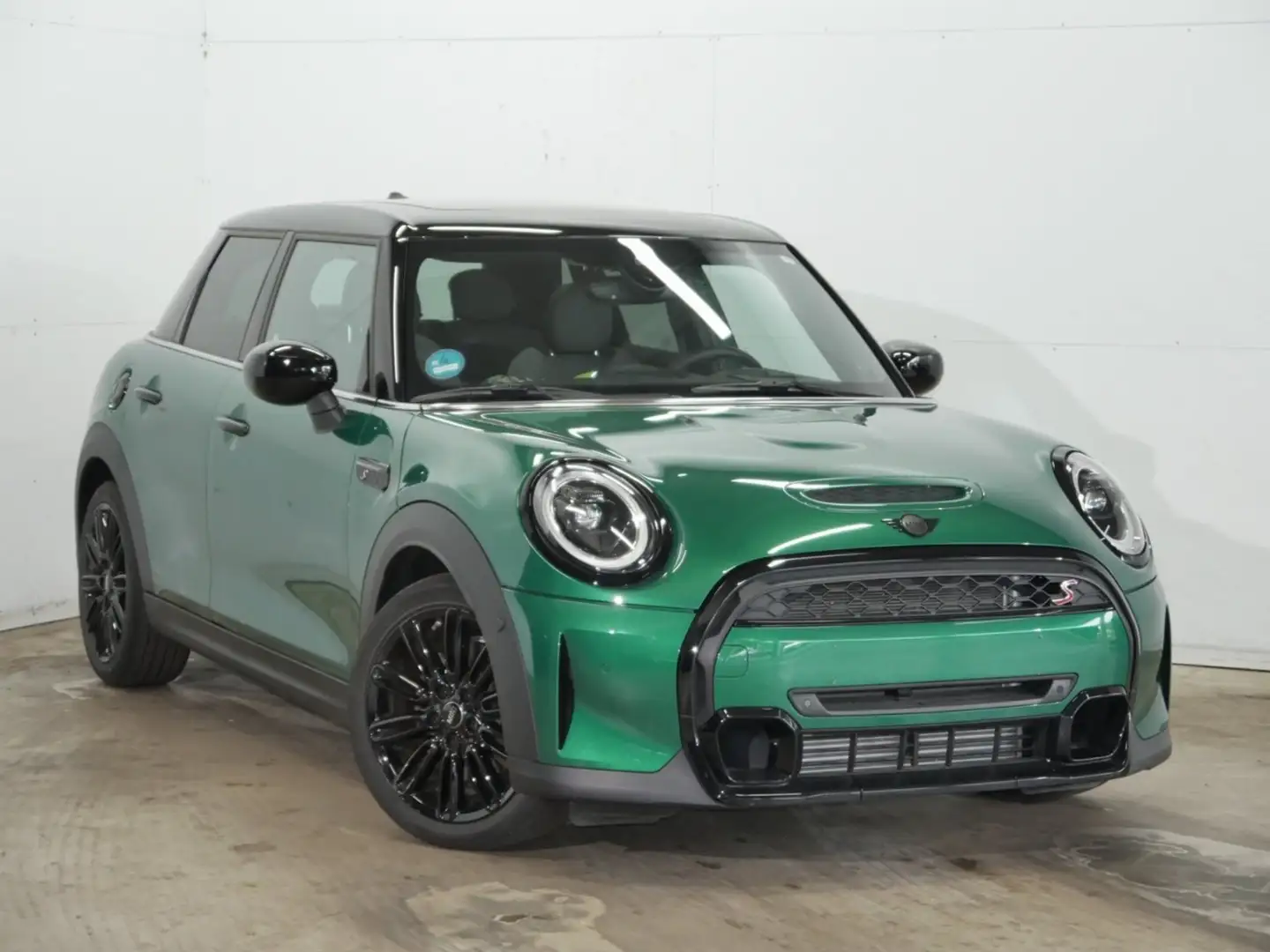 MINI Cooper S 5-Türer PanoSD LED SpurAss HUD Navi Grün - 2