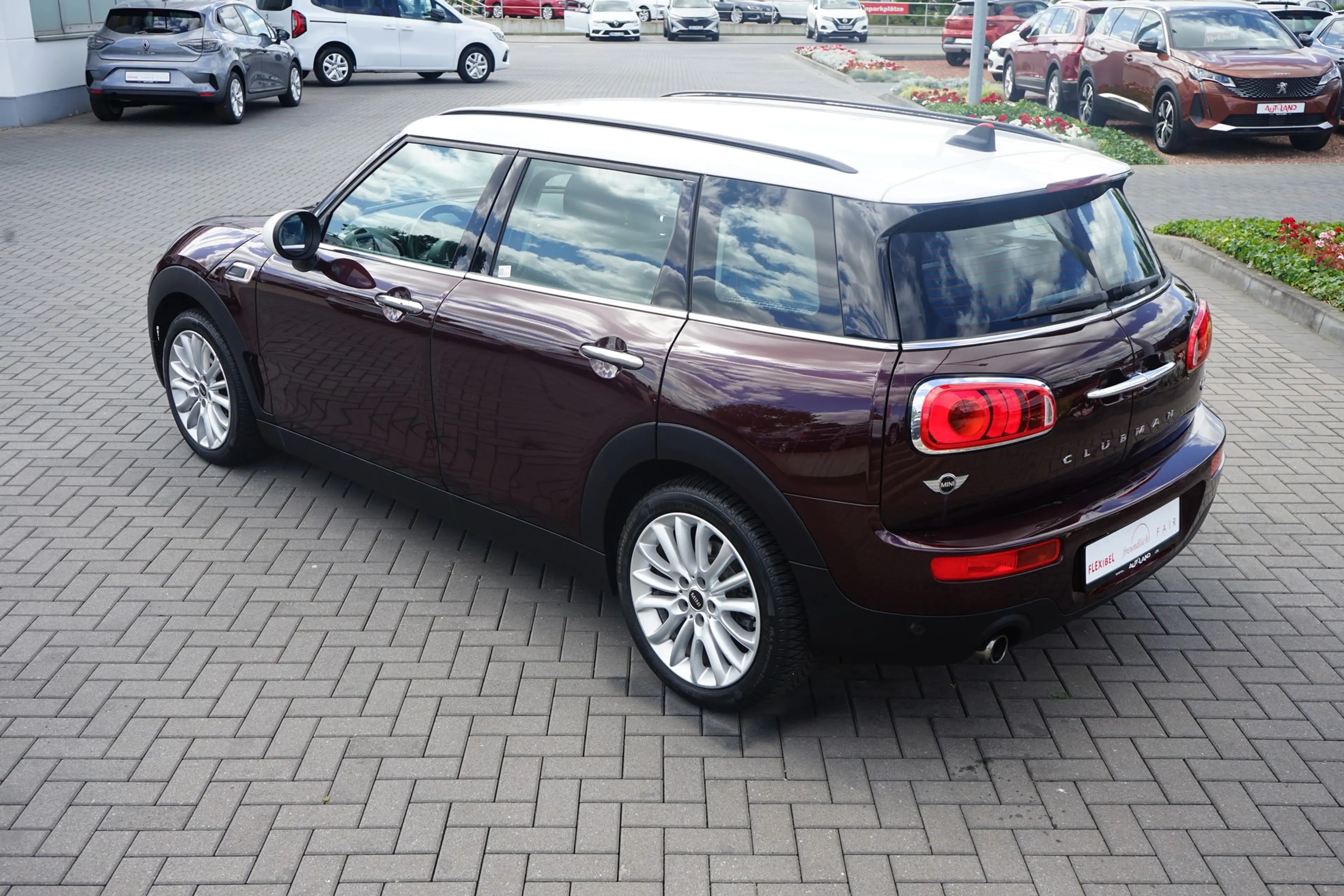 MINI Cooper Clubman 1.5 LED Navi Sitzheizung Tempomat — photo 9