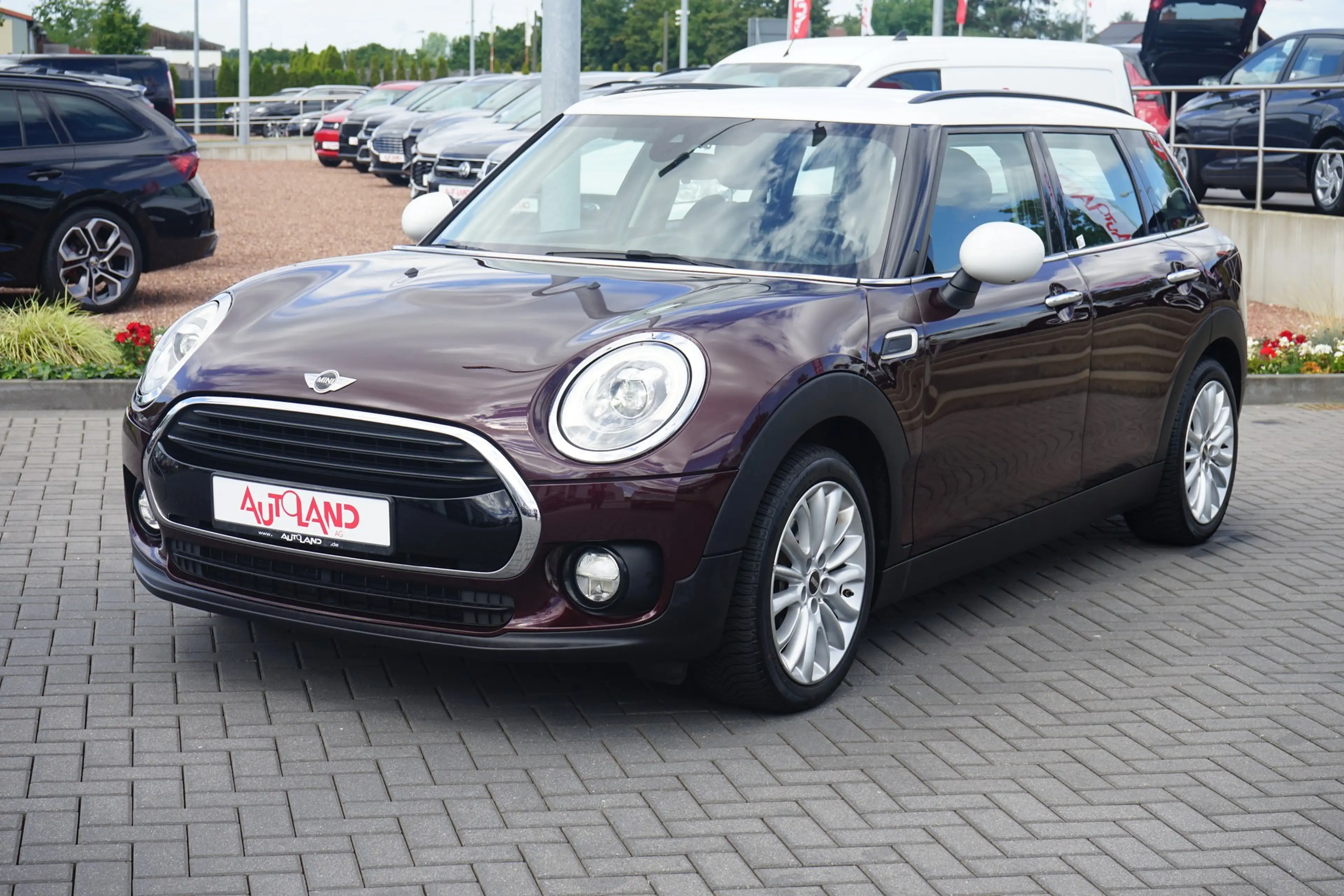 MINI Cooper Clubman 1.5 LED Navi Sitzheizung Tempomat — photo 2