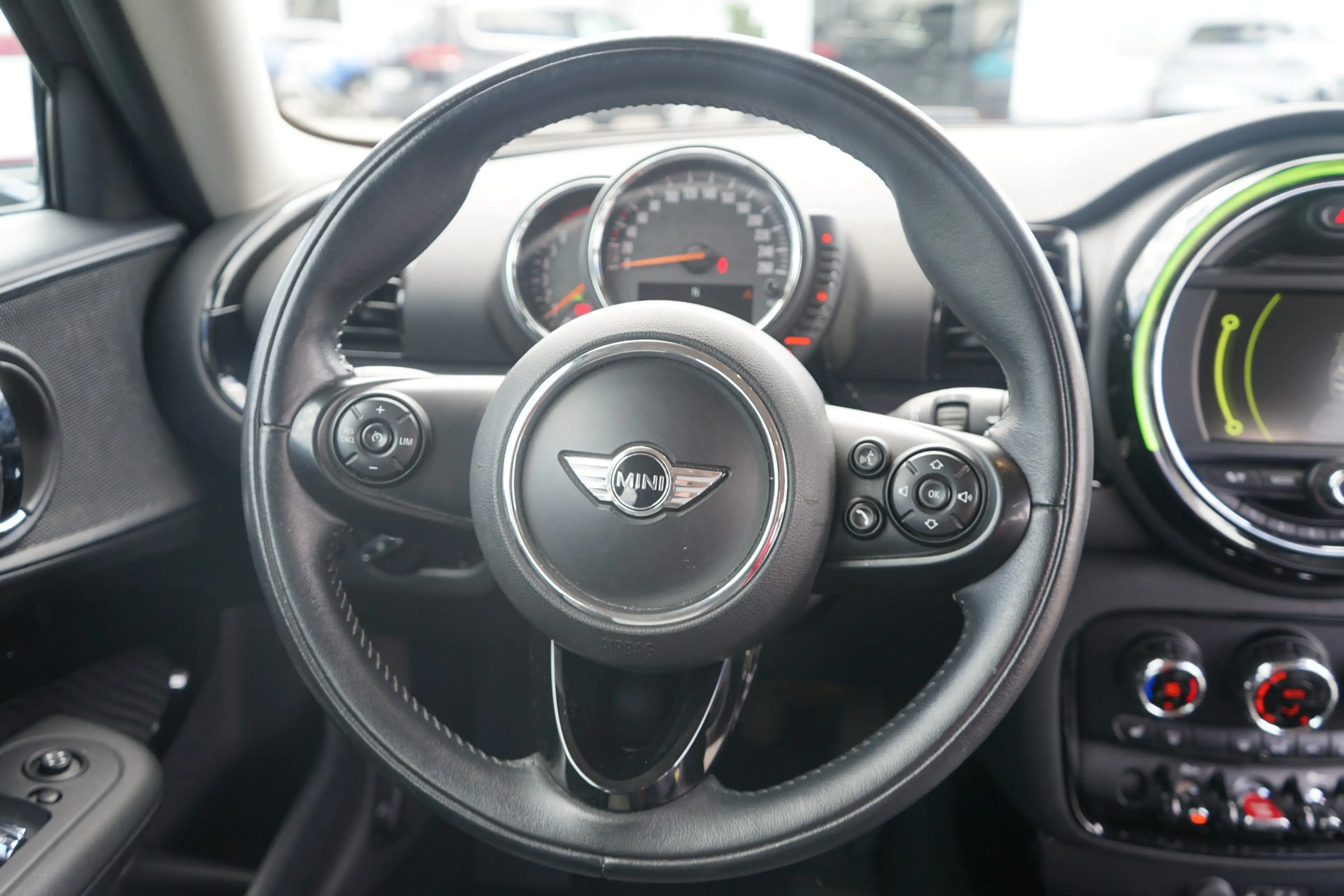 MINI Cooper Clubman 1.5 LED Navi Sitzheizung Tempomat — photo 14