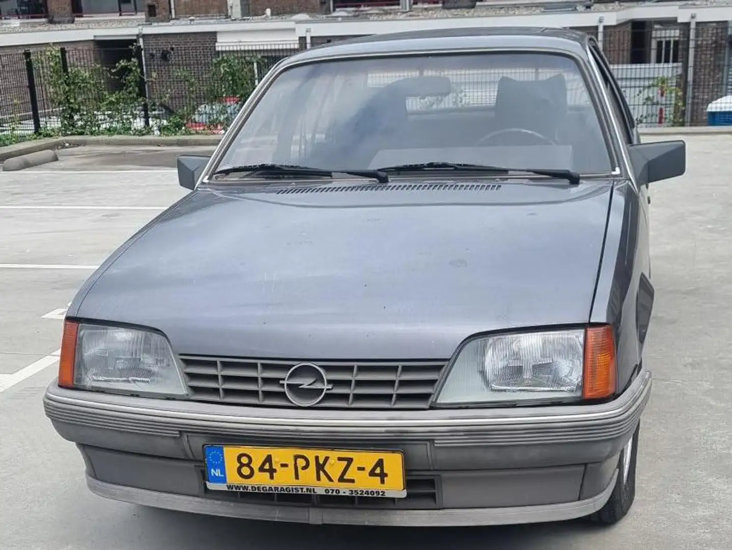 Opel Rekord Rekord LS 2.2i Gris - 1