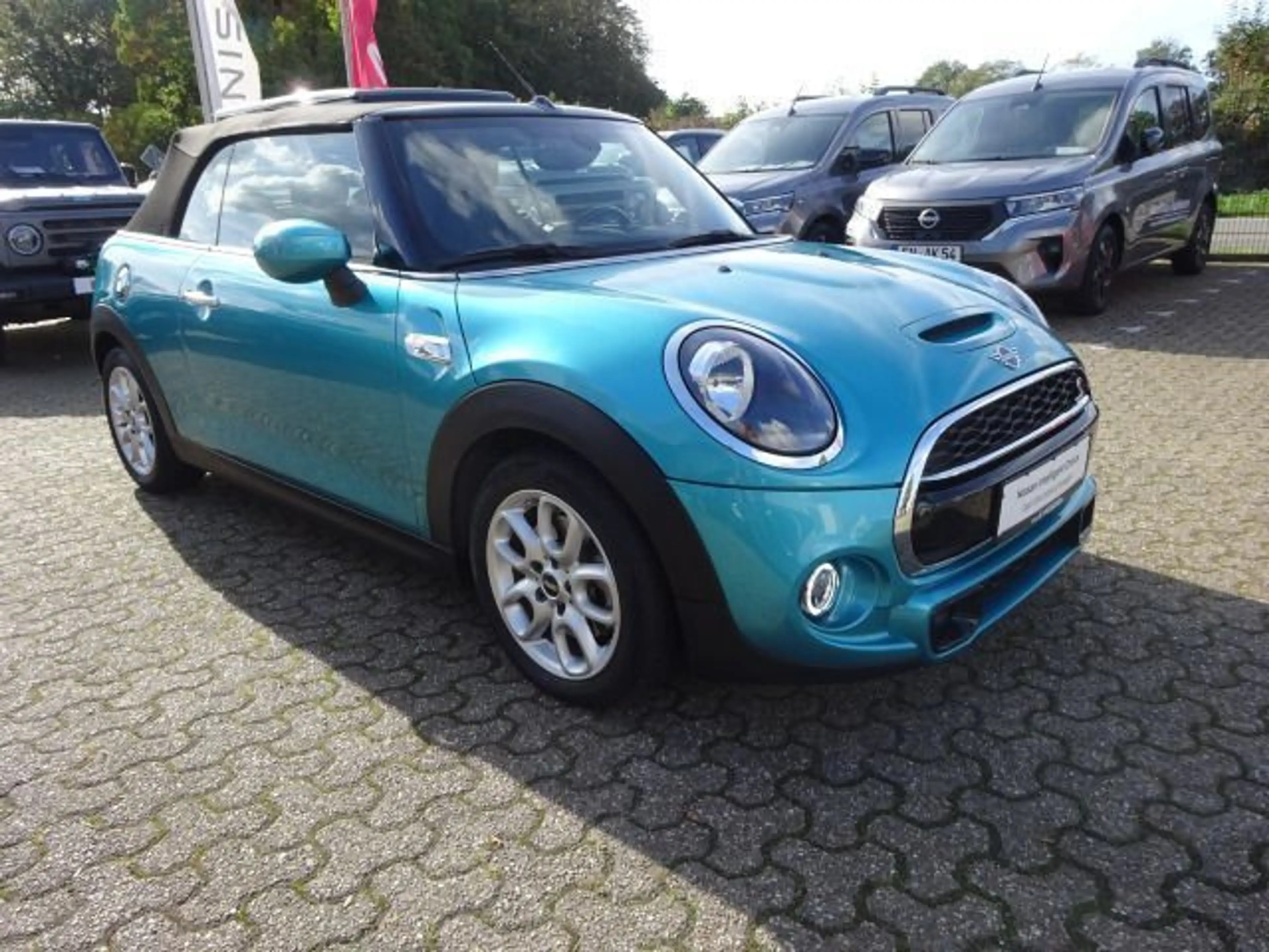 MINI Cooper S Cabrio PDC Radio BT — photo 3