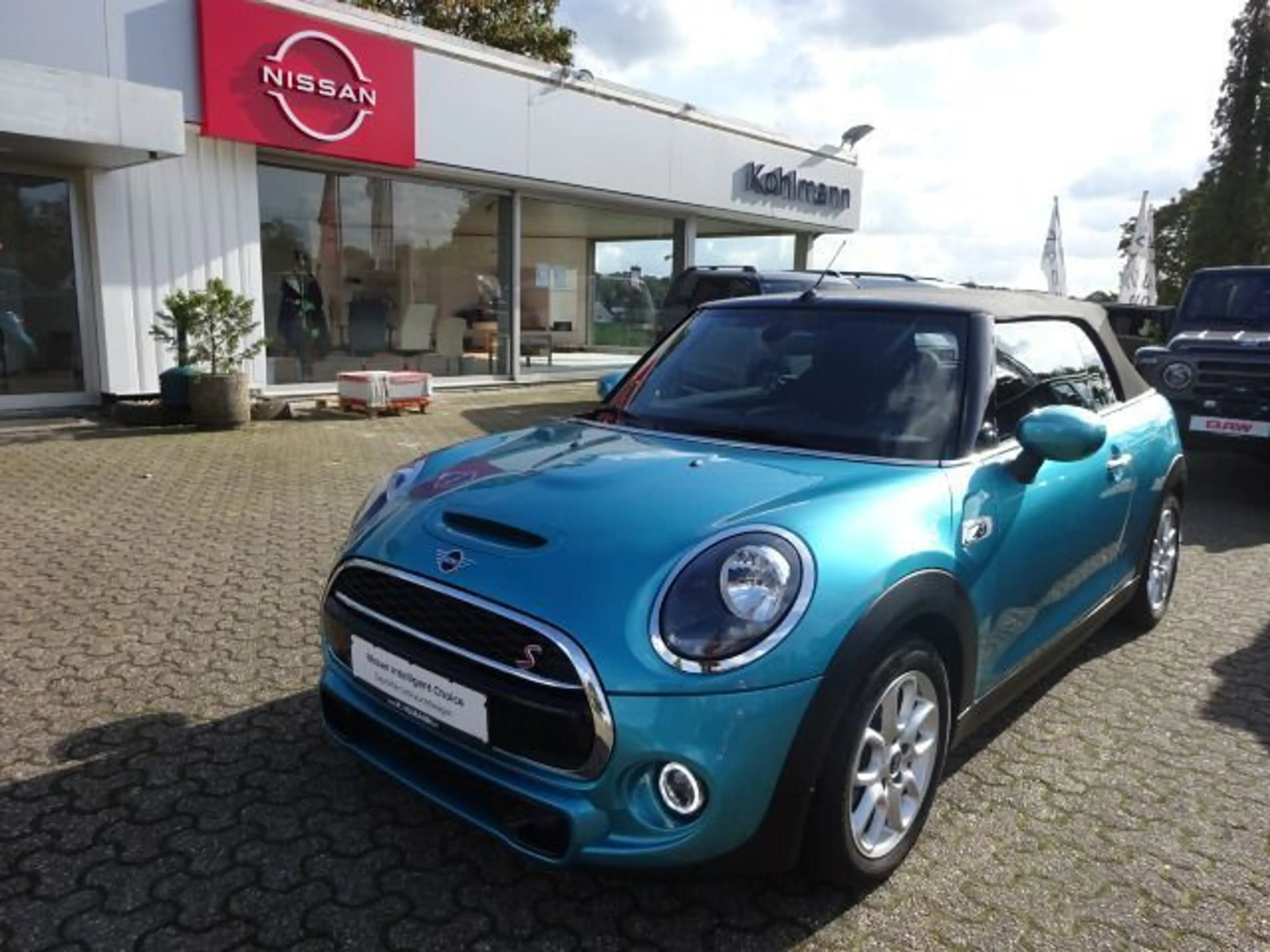 MINI Cooper S Cabrio PDC Radio BT