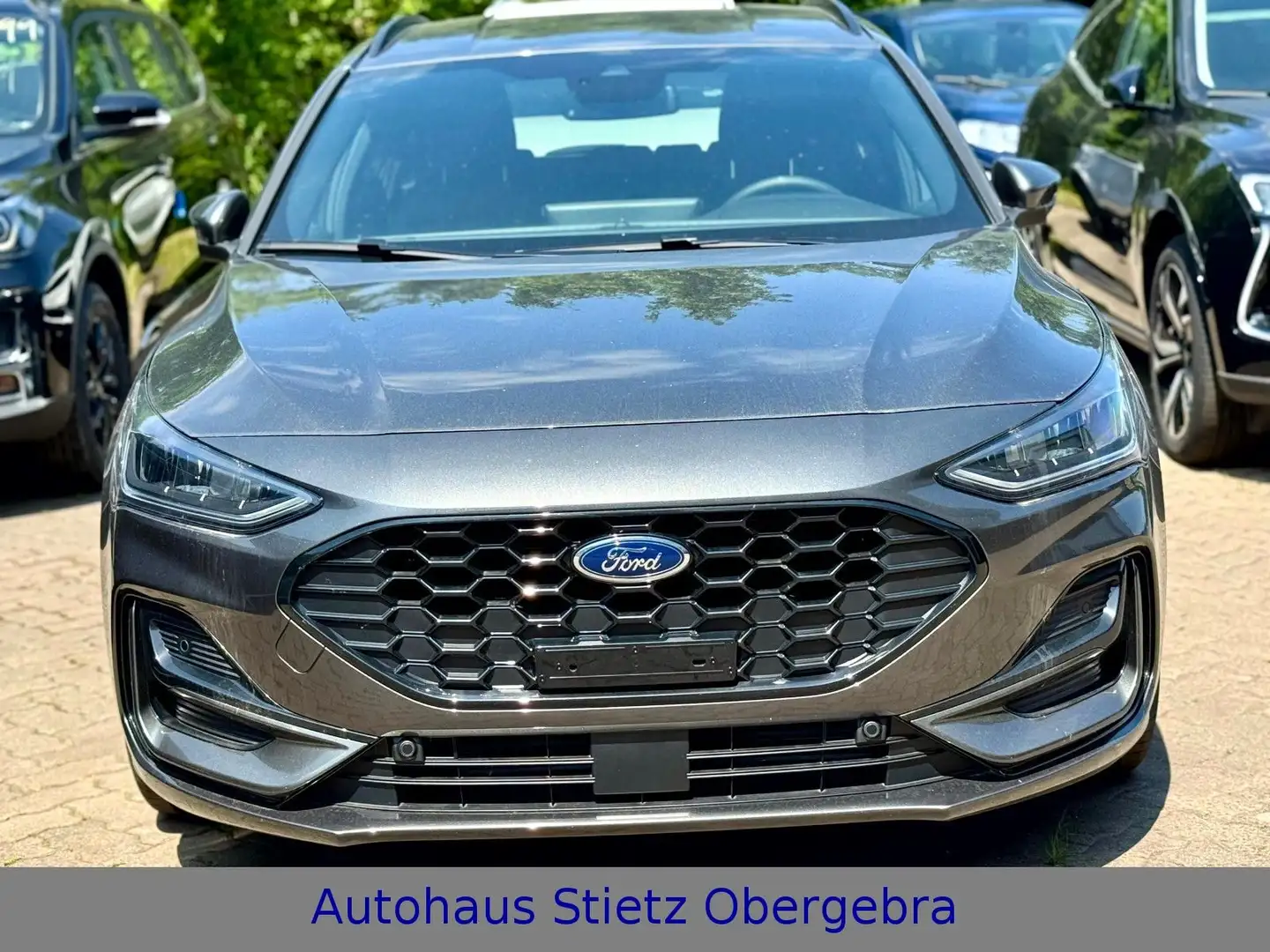 Ford Focus Turnier ST-Line X Gris - 2