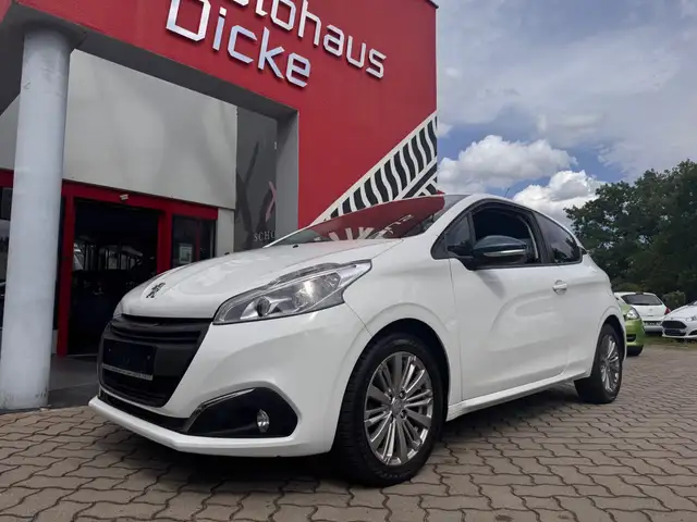 Peugeot 208 Style Klima Tempom Navi