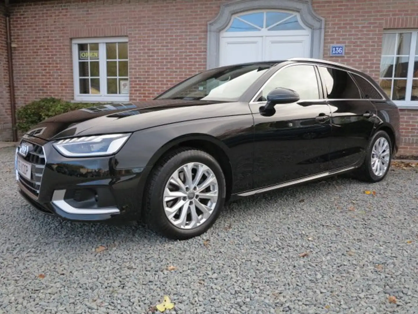 Audi A4 Avant 35 TDI AUT. ADVANCED PLATINUM+PANOR.DAK Negro - 2
