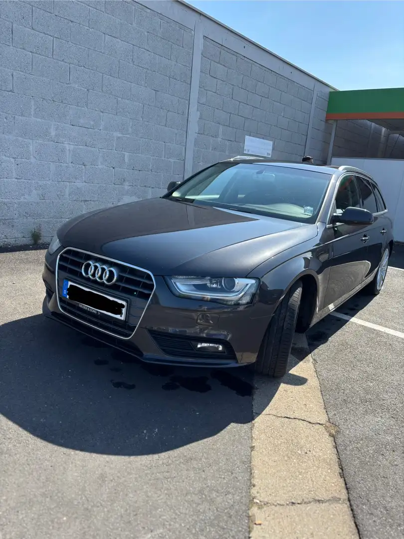 Audi A4 Ambition 3.0 TDI V6 Grau - 2