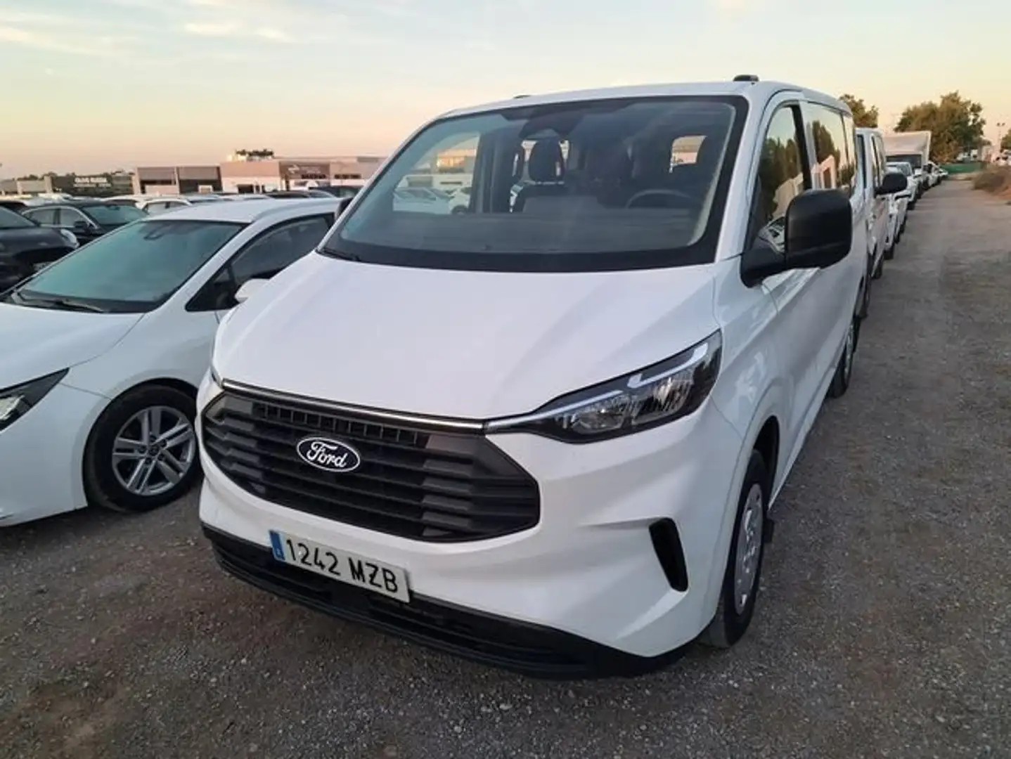 Ford Transit Custom Kombi 2.0 EcoBlue 100kW 320 L1 Tren Negro - 1