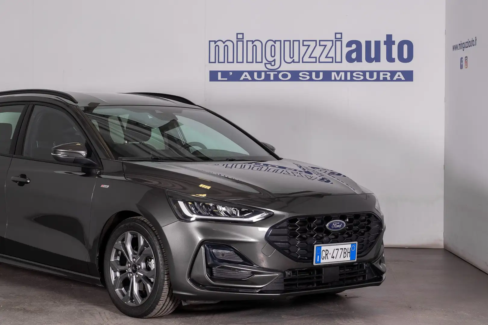 Ford Focus 1.5D  ST-Line 115cv auto Gris - 2