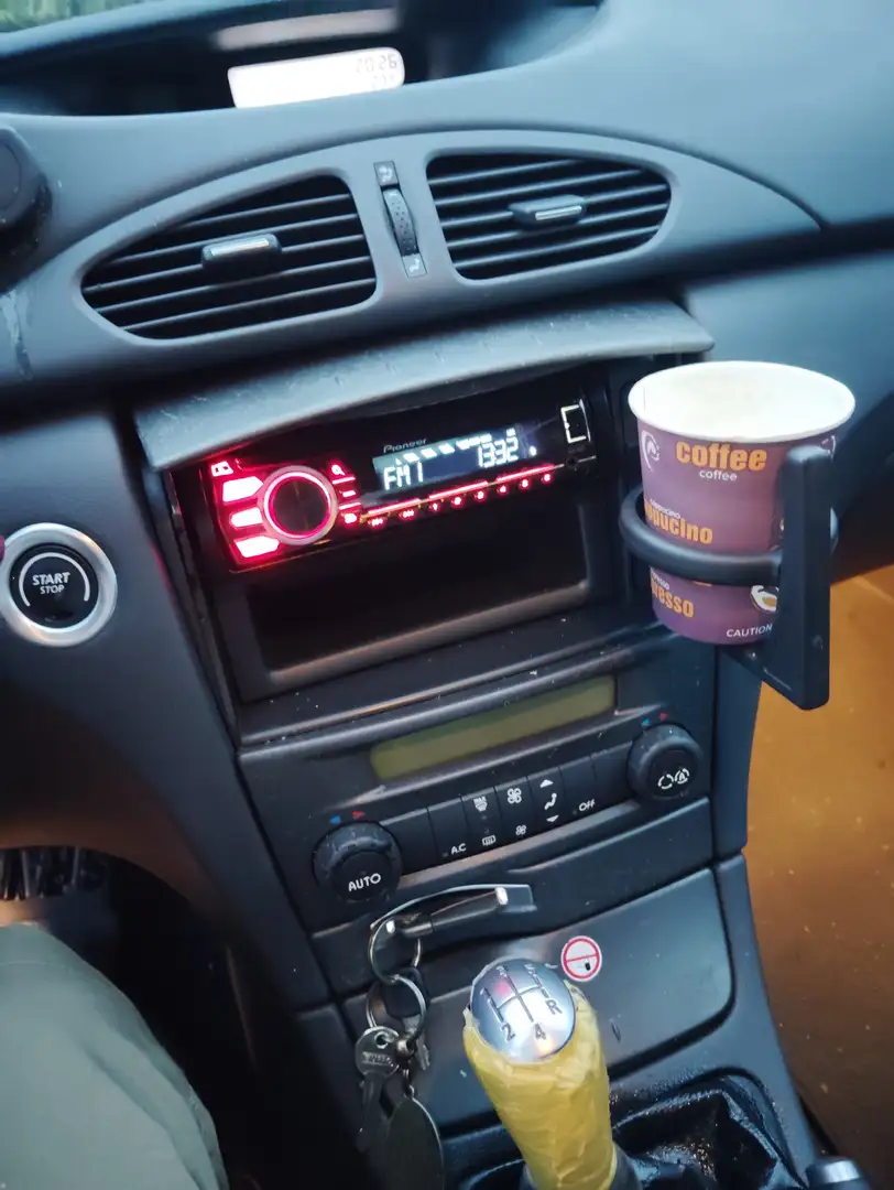 Renault Laguna 1.8 Privilege Plus - 1