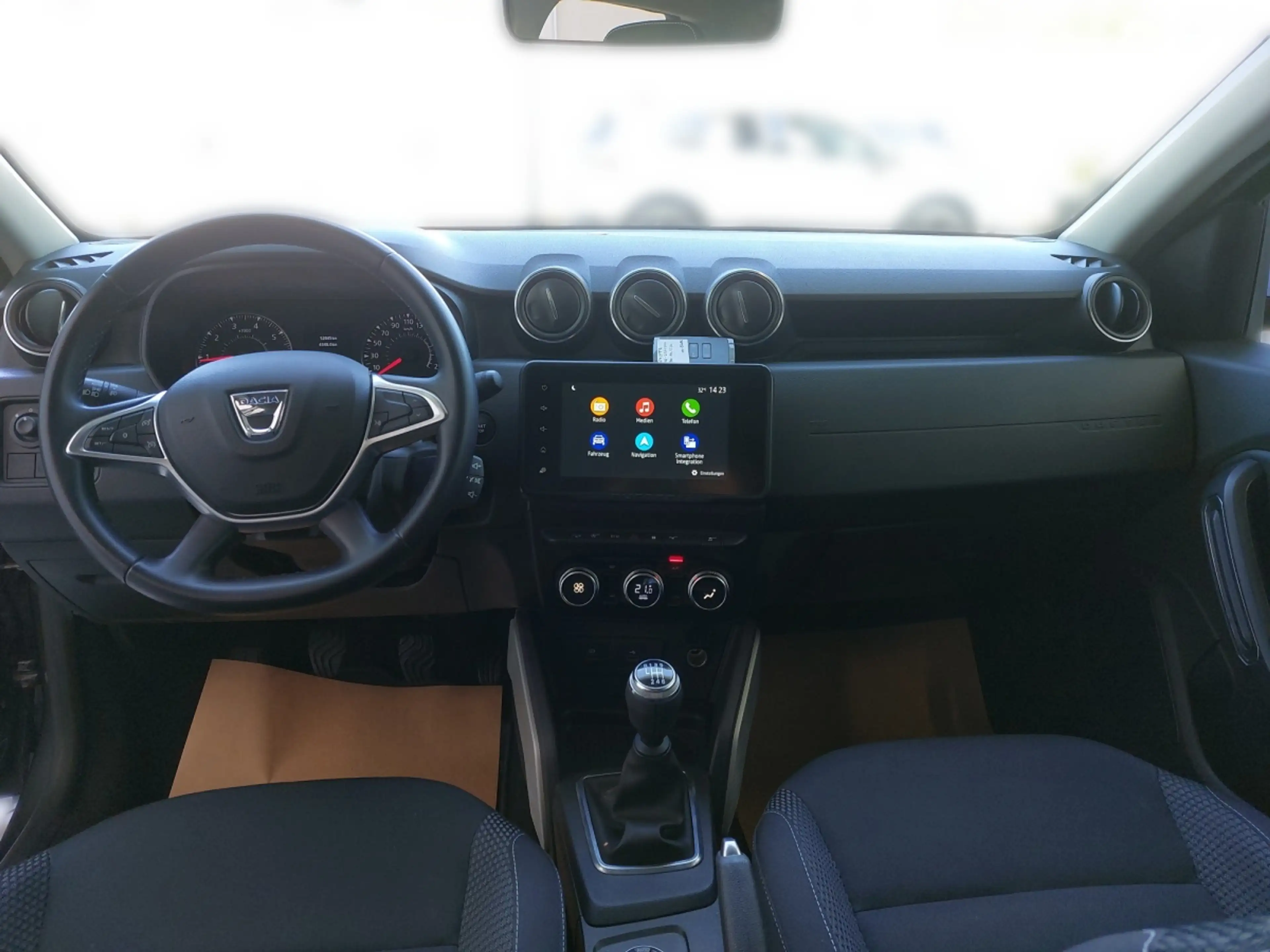 Dacia Duster Prestige TCe 150 4WD — photo 4