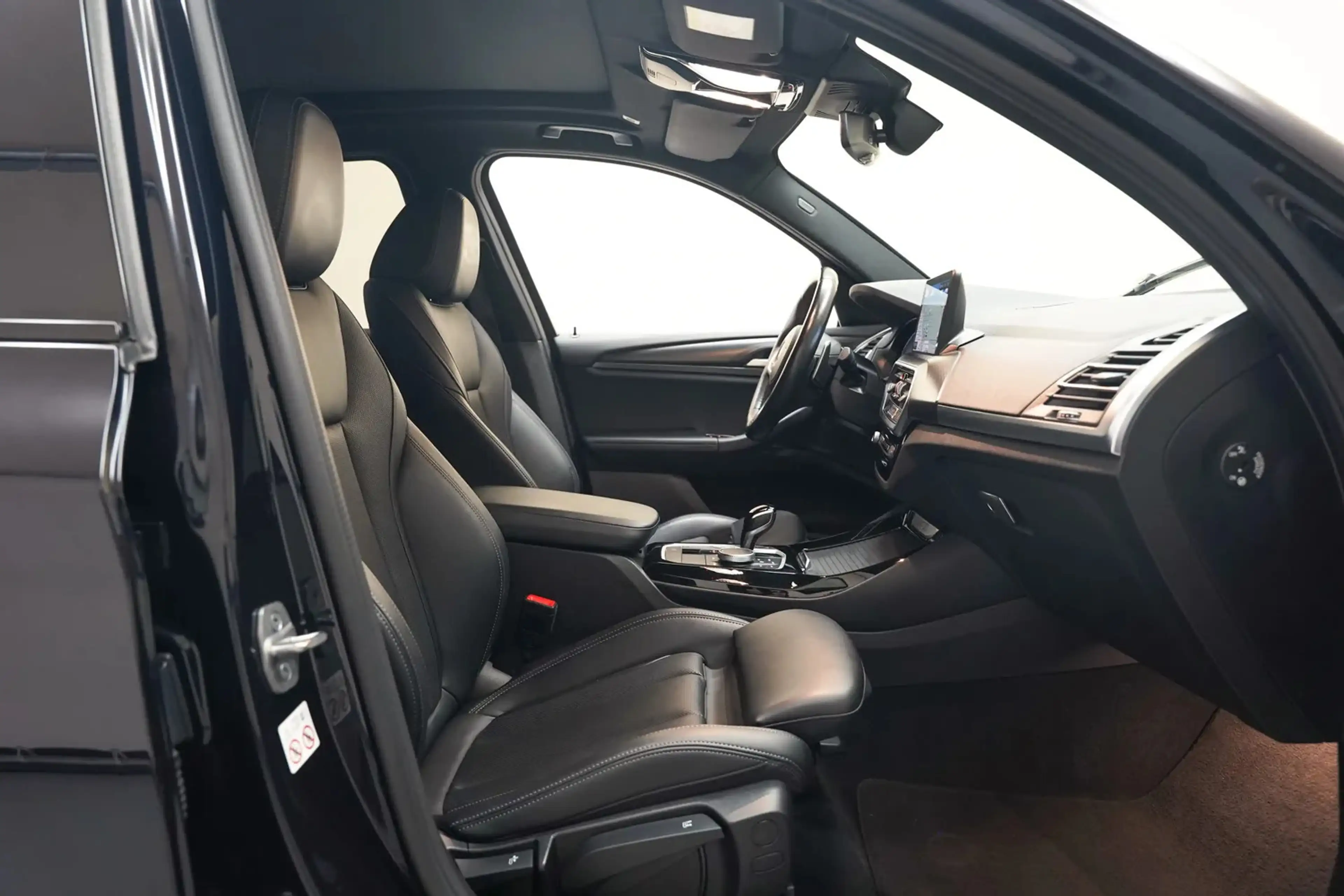 BMW X3 xDrive 30e M-Sport High Executive Aut. [ Panoramad — photo 15