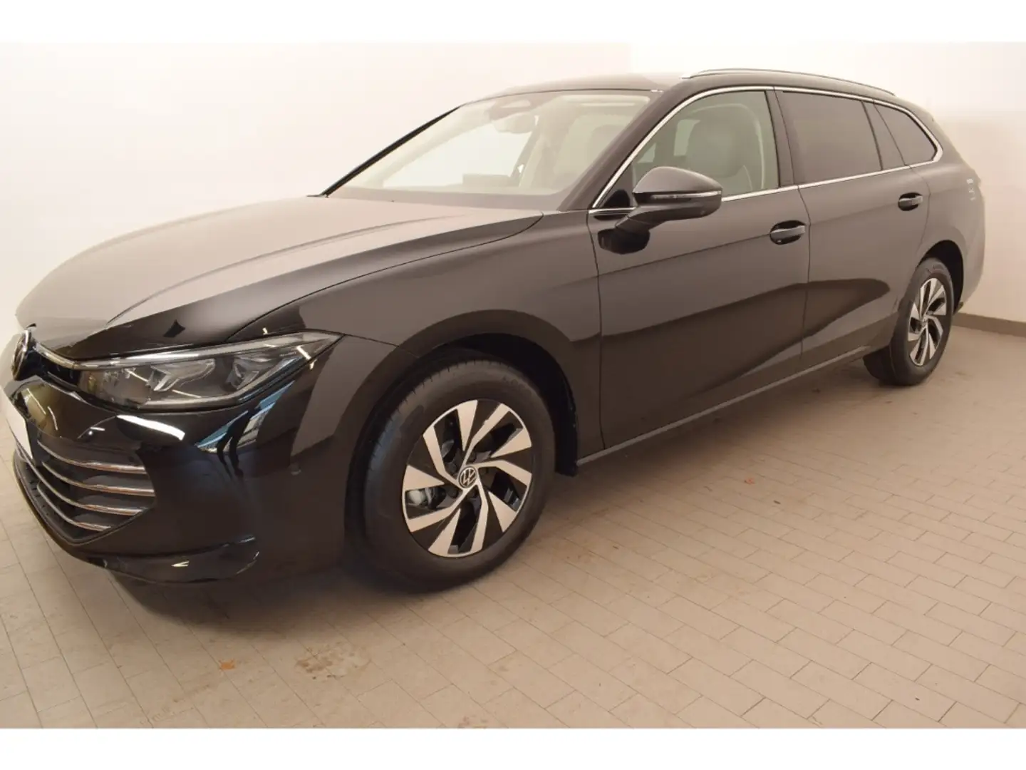 Volkswagen Passat Variant 2.0TDI DSG Business Matrix AHK Navi HUD ACC Schwarz - 1