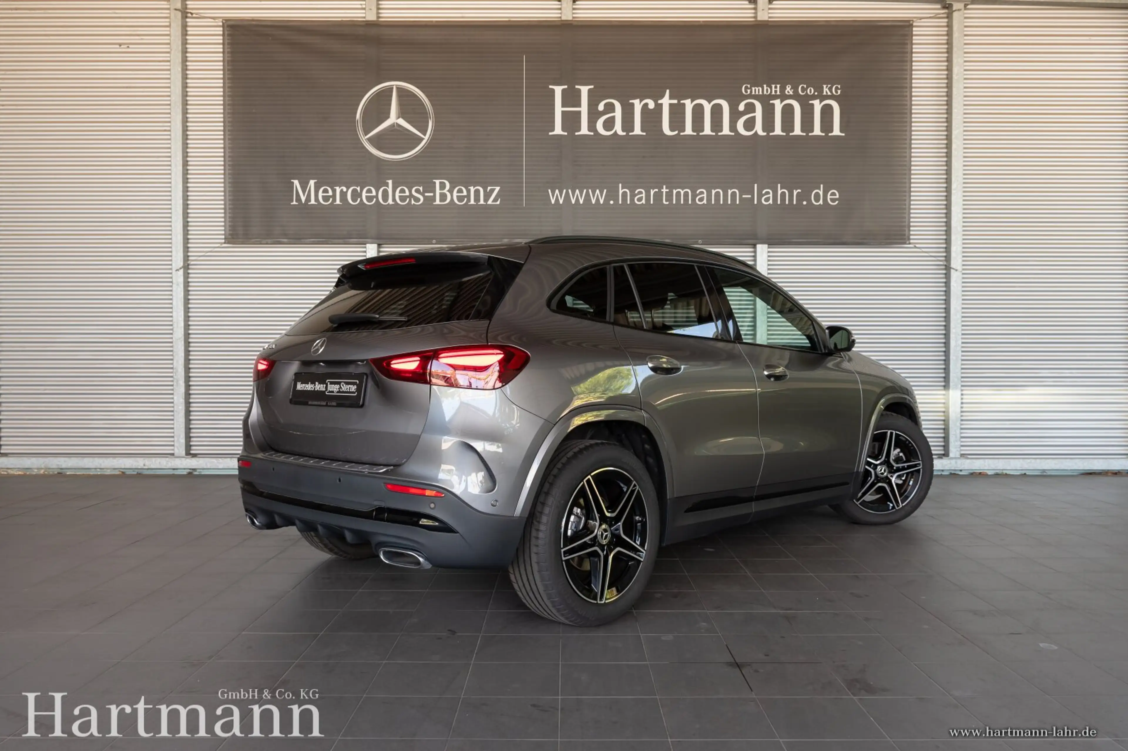 Mercedes-Benz GLA 180 GLA 180 AMG Night Multibeam Totwinkel Sound 360° — photo 2
