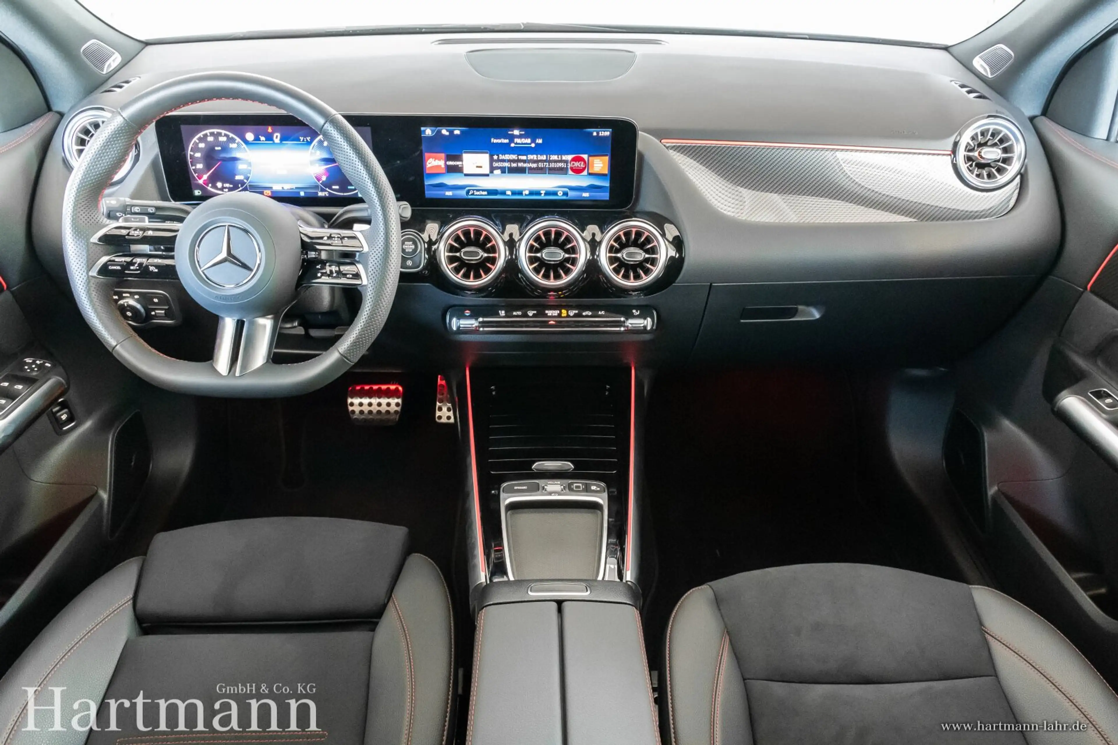 Mercedes-Benz GLA 180 GLA 180 AMG Night Multibeam Totwinkel Sound 360° — photo 8