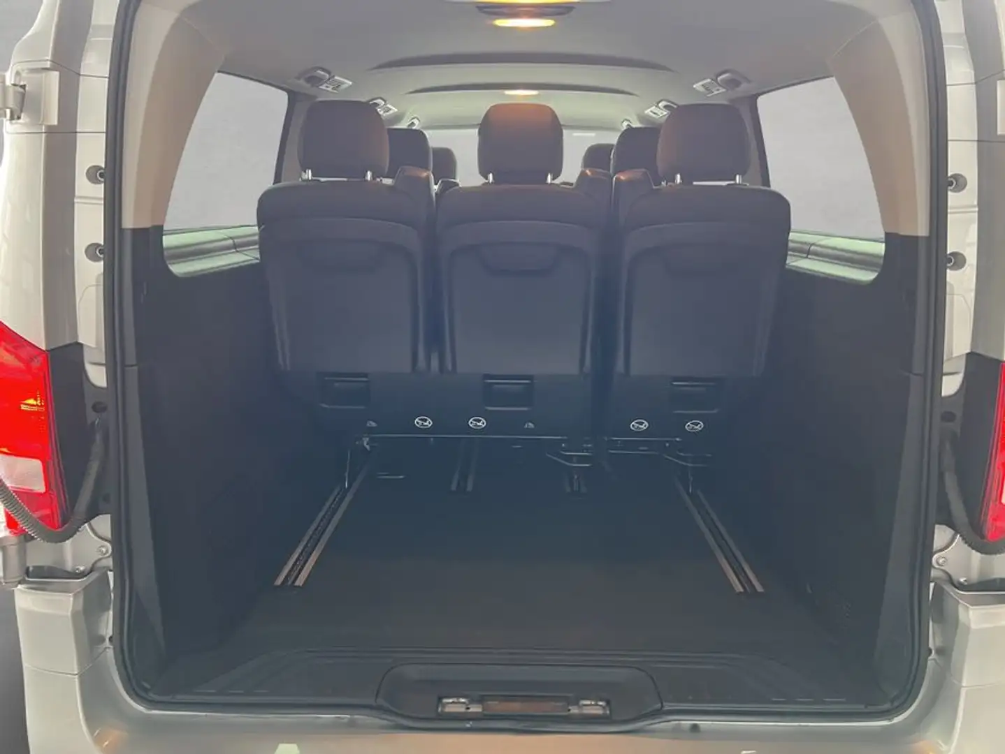 Mercedes-Benz Vito Vito / Marco Polo Silber - 2