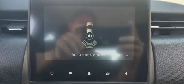 Renault Clio view 10