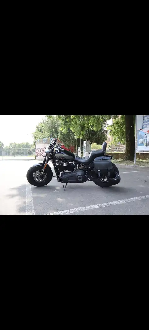Harley-Davidson Fat Bob Nero - 2