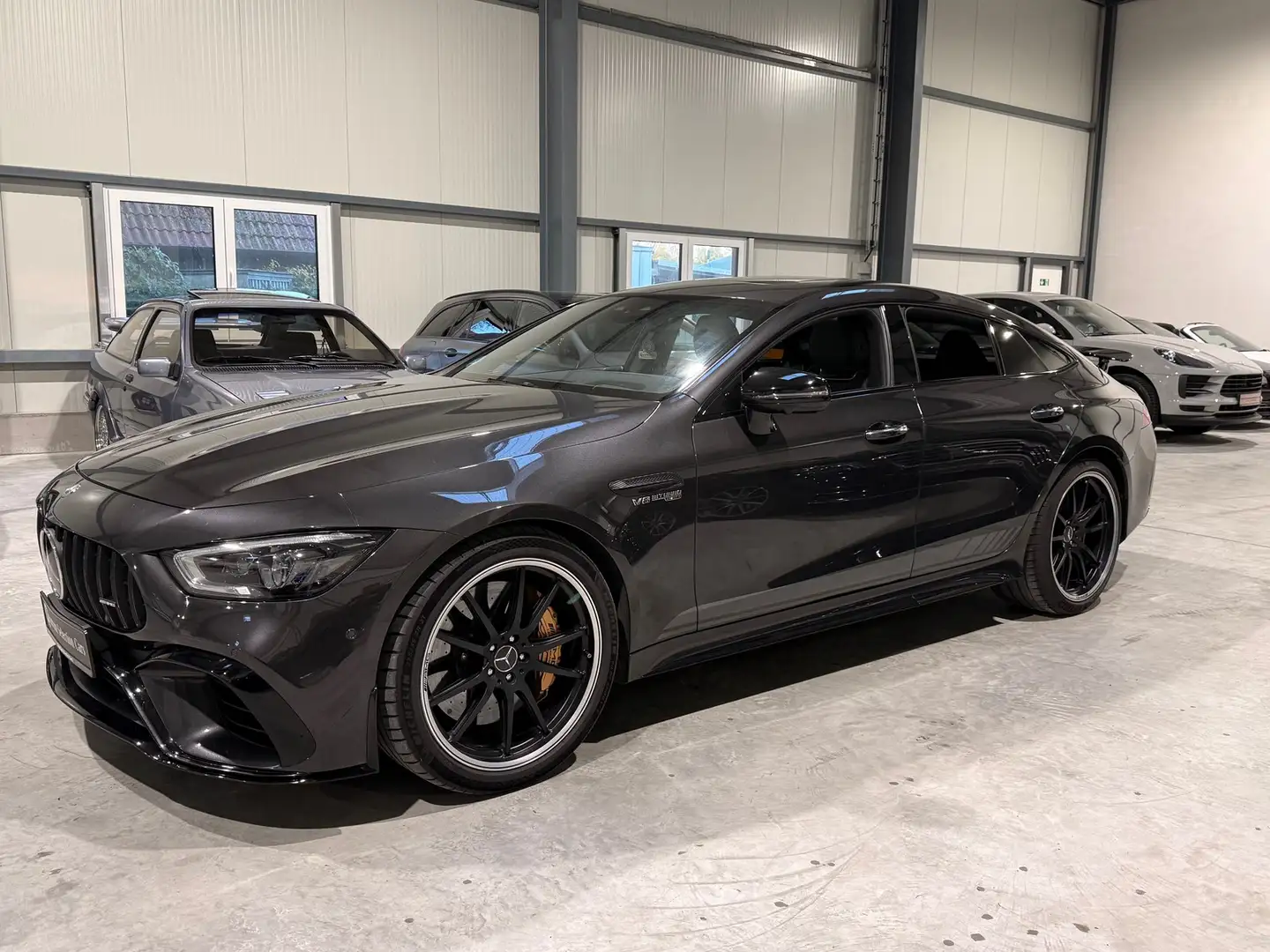 Mercedes-Benz AMG GT 63 S 4MATIC+ *KERAMIK*AERO-KIT*HeadUp*Luft*Soft*Ga Grau - 2