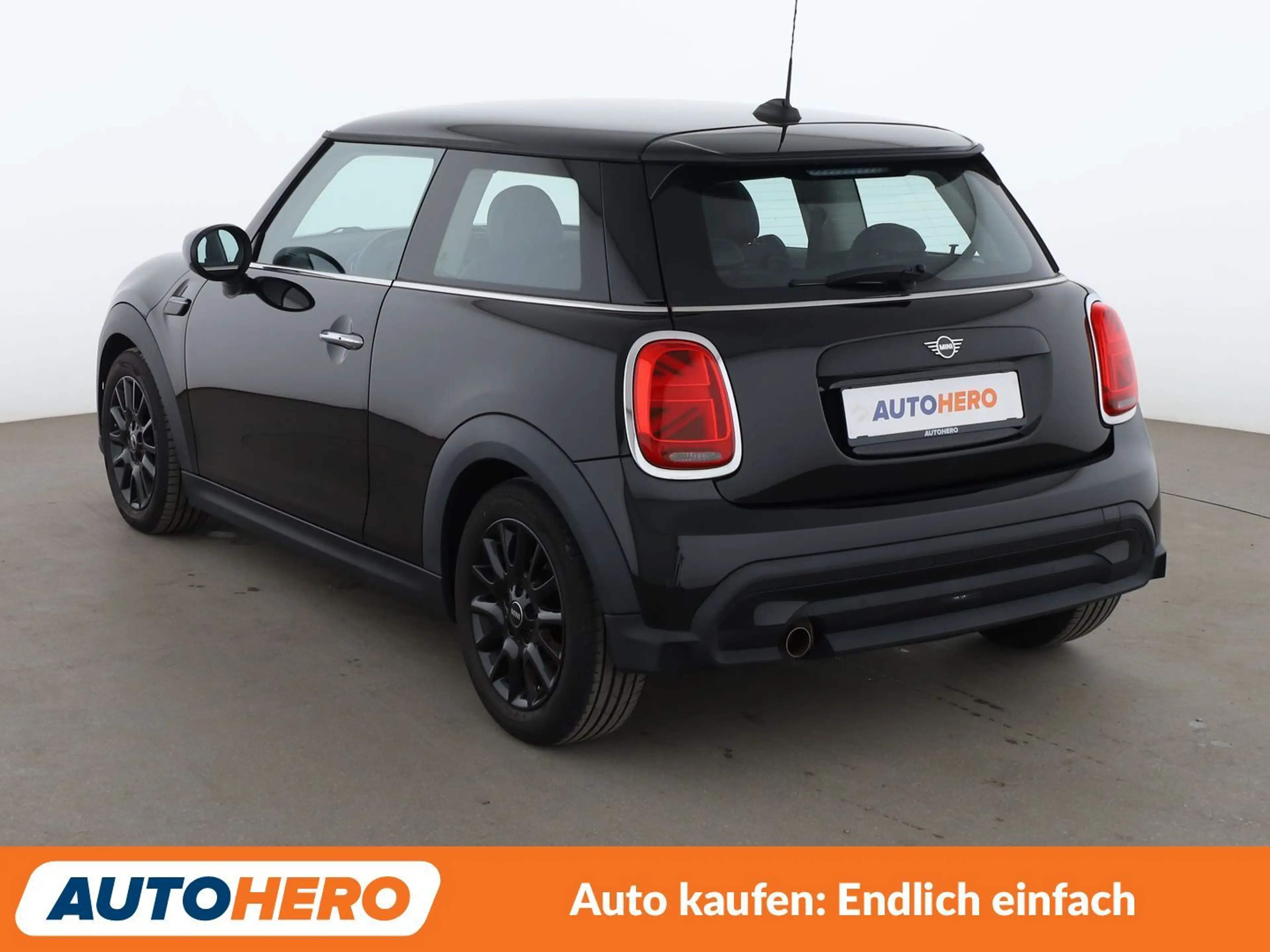 MINI One One Classic Trim*NAVI*LIM*PDC*SHZ*ALU*KLIMA* — photo 4