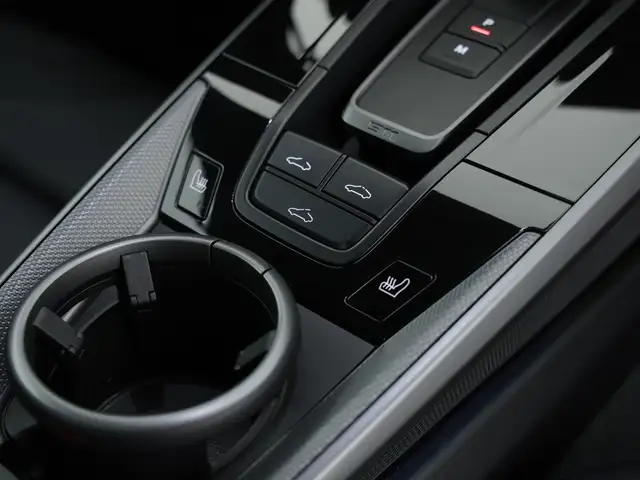 Porsche 911 view 15