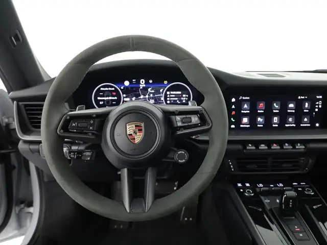 Porsche 911 view 12