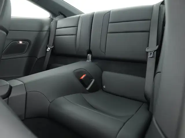 Porsche 911 view 11