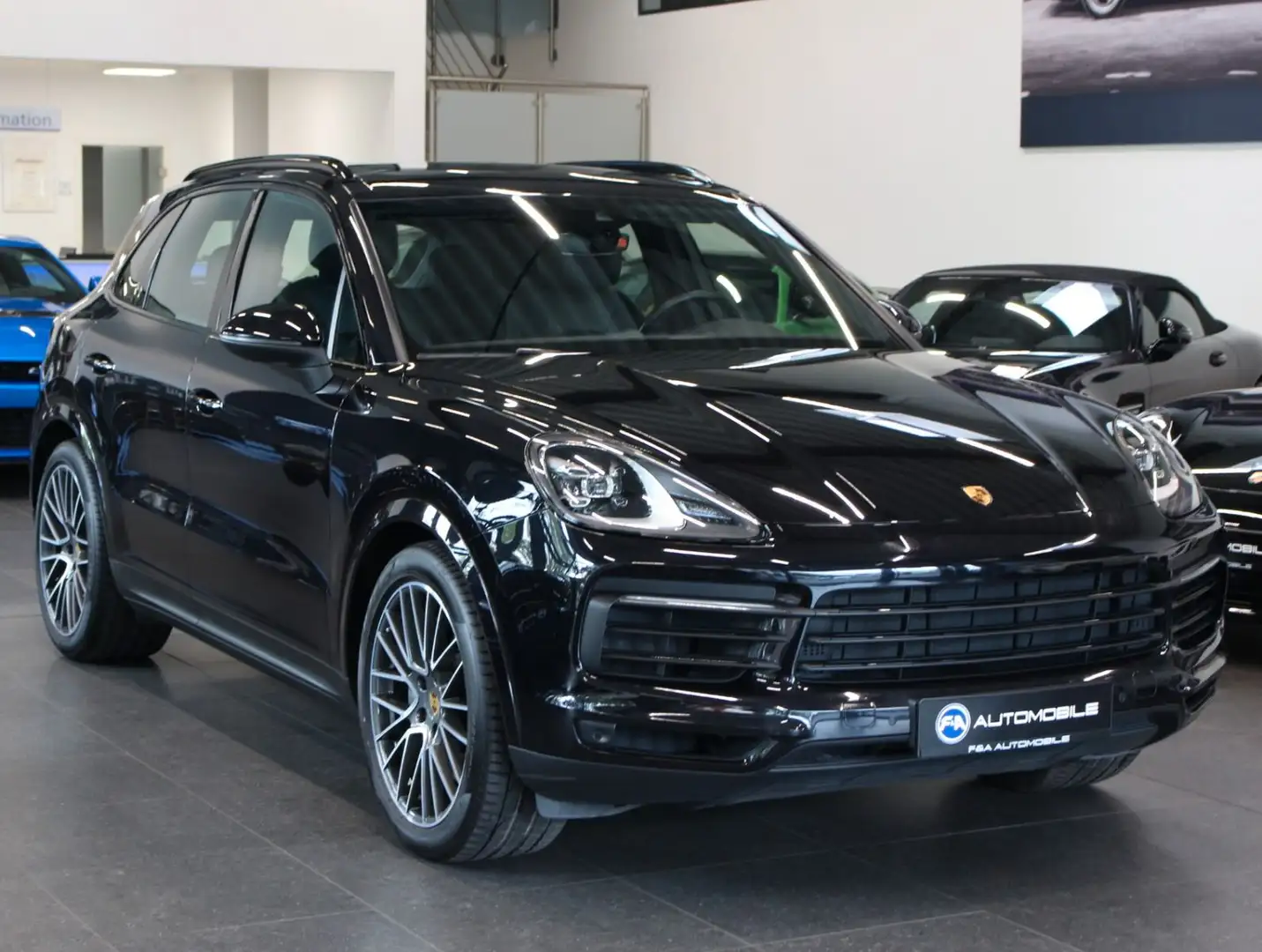 Porsche Cayenne S Sport Chrono*21" Felgen*Pano*MWST Schwarz - 2