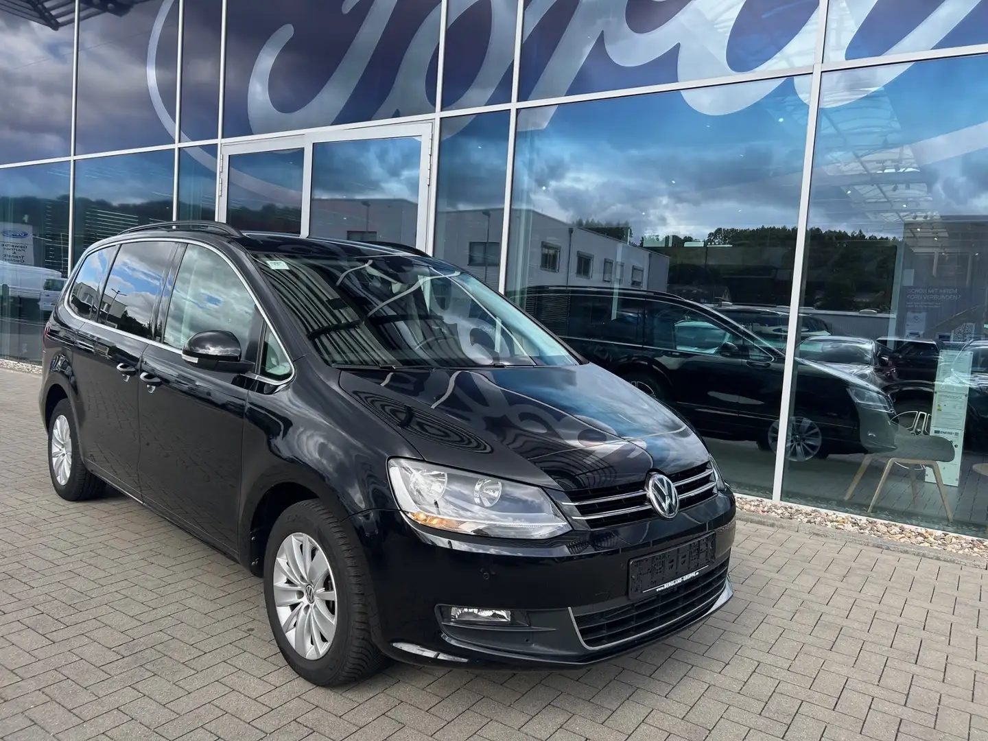 Volkswagen Sharan Sharan 7-Sitzer Schwarz - 1