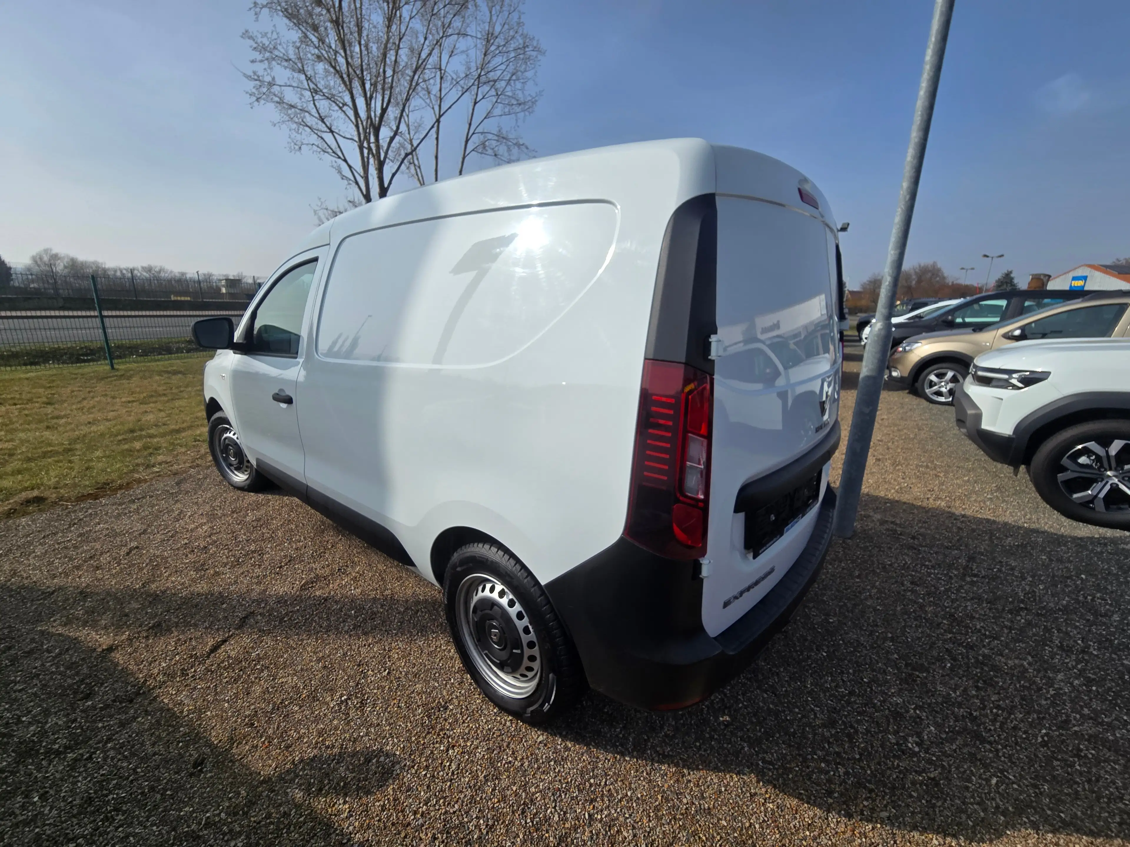 Renault Express TCe100 FAP Extra sofort lieferbar — photo 4