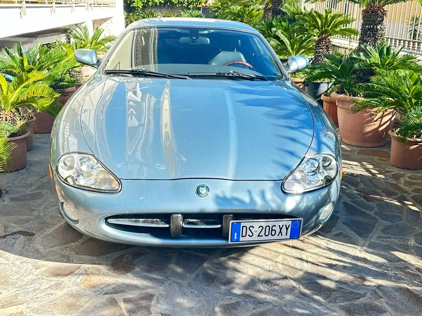 Jaguar XK8 Coupe 4.0 - 1