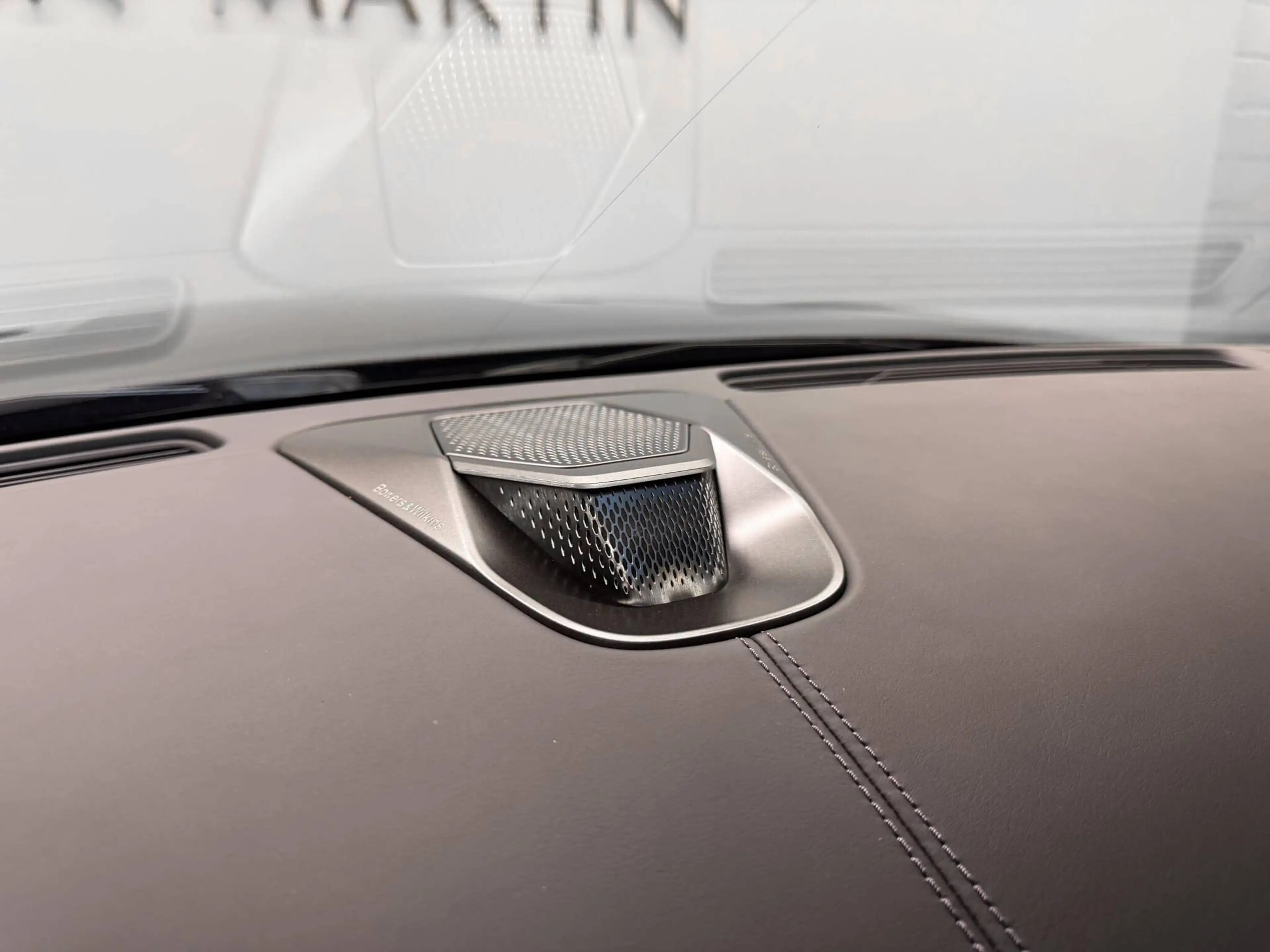 Aston Martin DB12 S Coupe | Aston Martin Brussels — photo 15