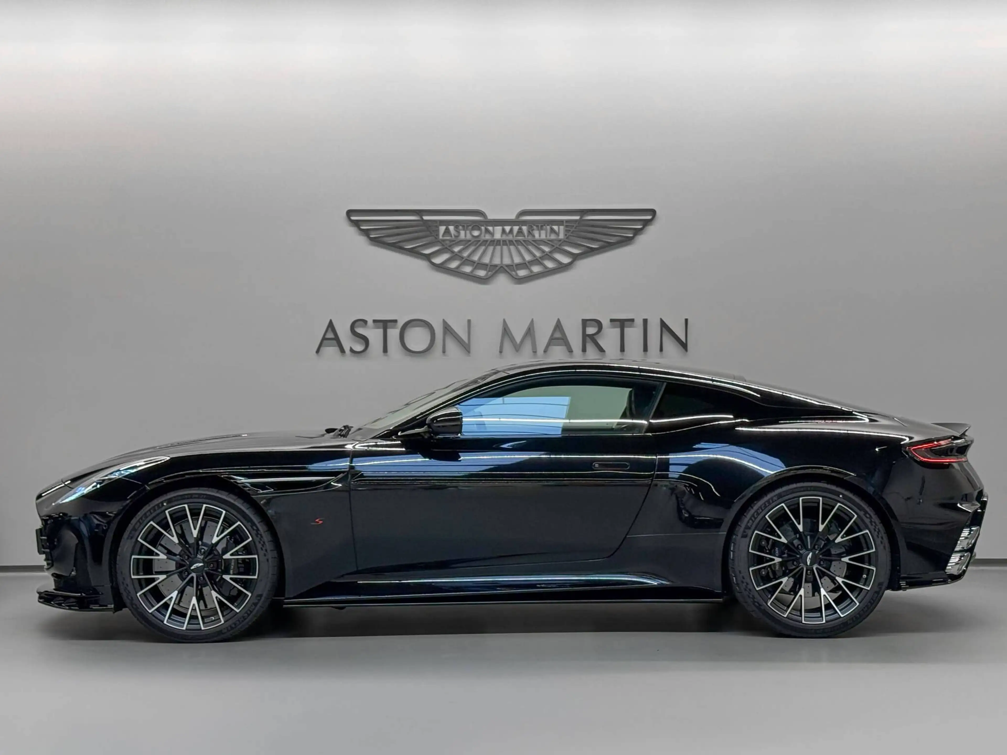 Aston Martin DB12 S Coupe | Aston Martin Brussels — photo 3