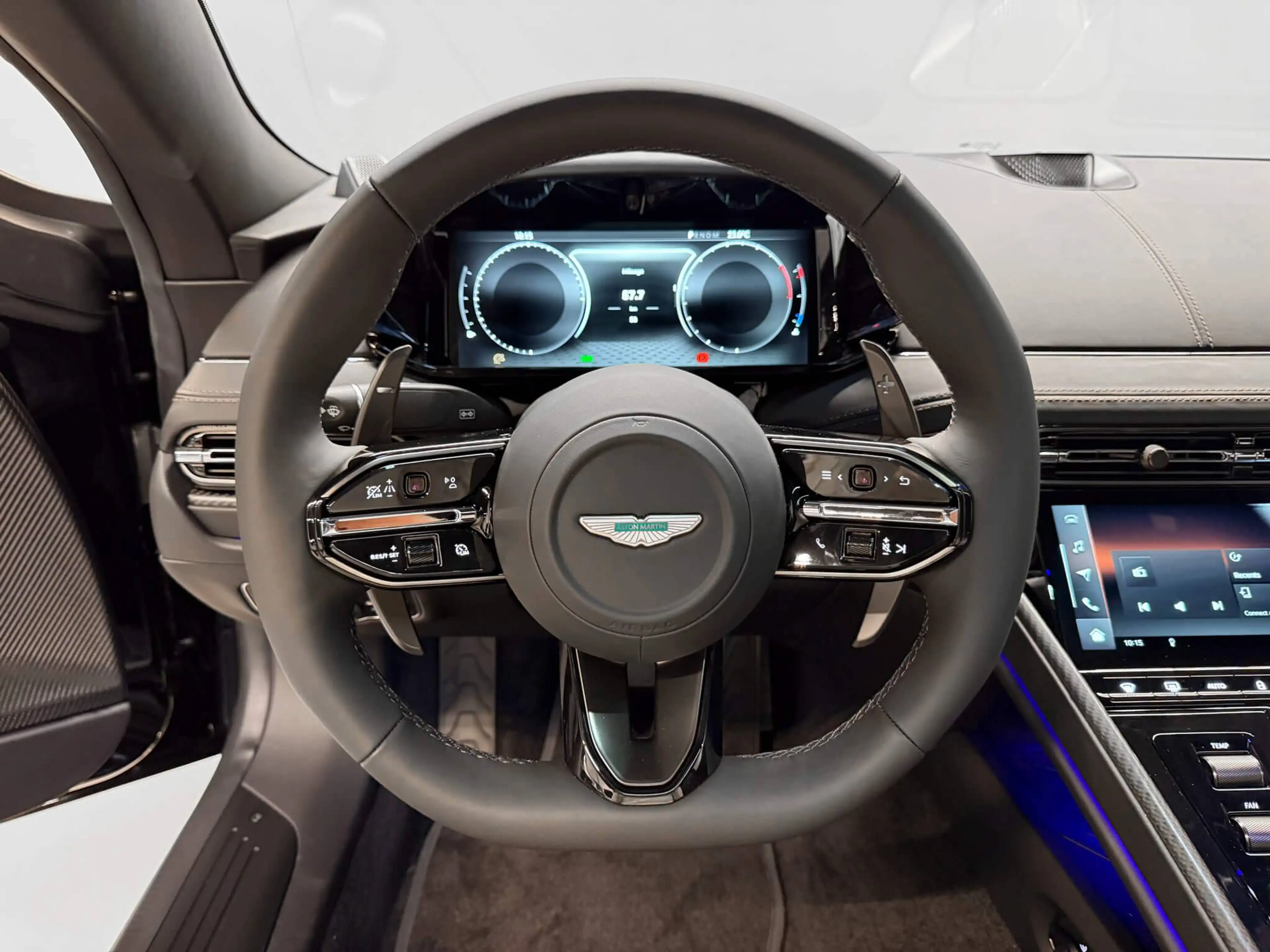 Aston Martin DB12 S Coupe | Aston Martin Brussels — photo 13